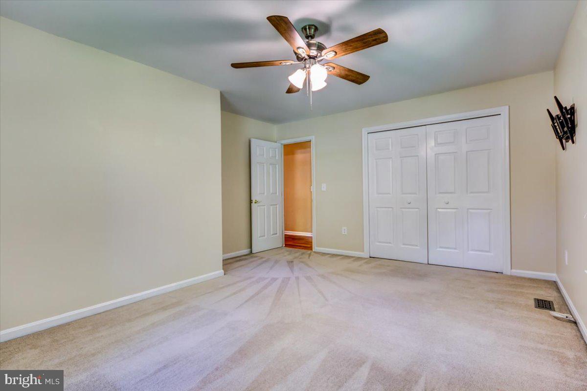 HAMPTON CHASE - Residential