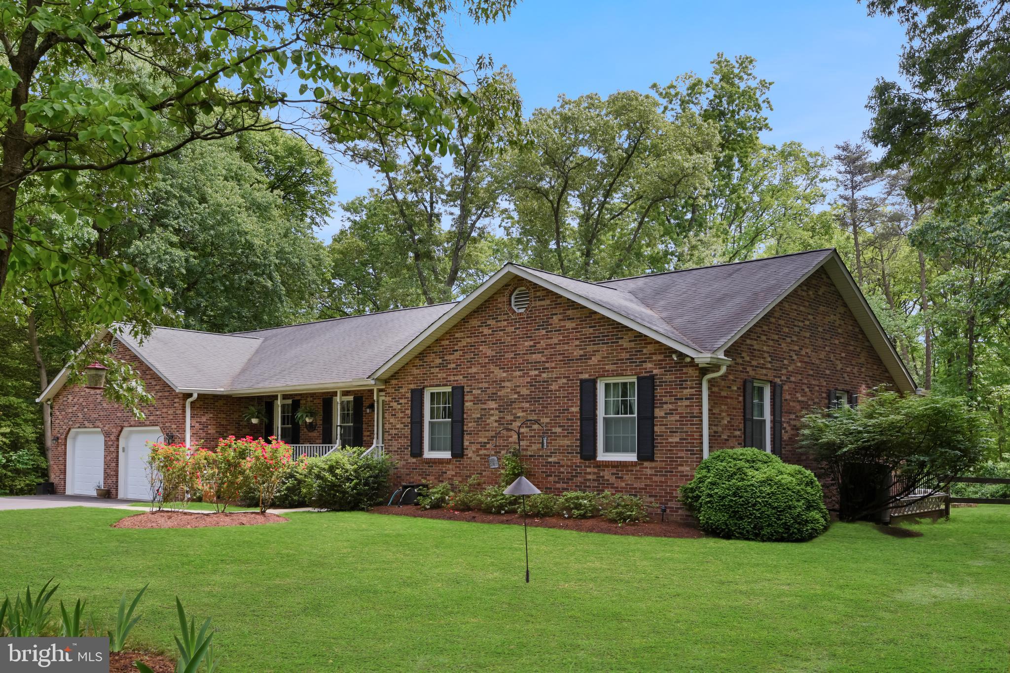 HAMPTON CHASE - Residential