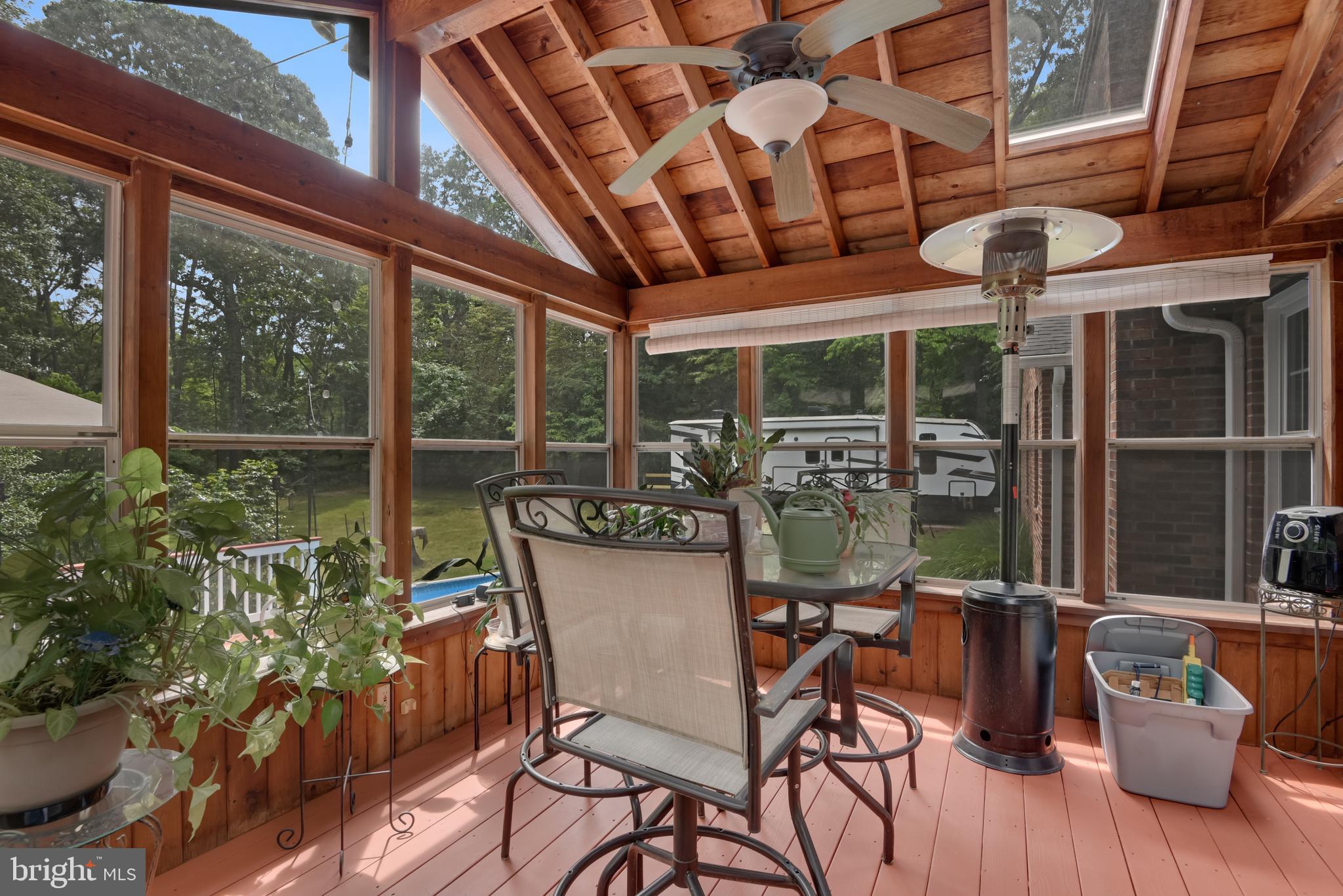 HAMPTON CHASE - Residential