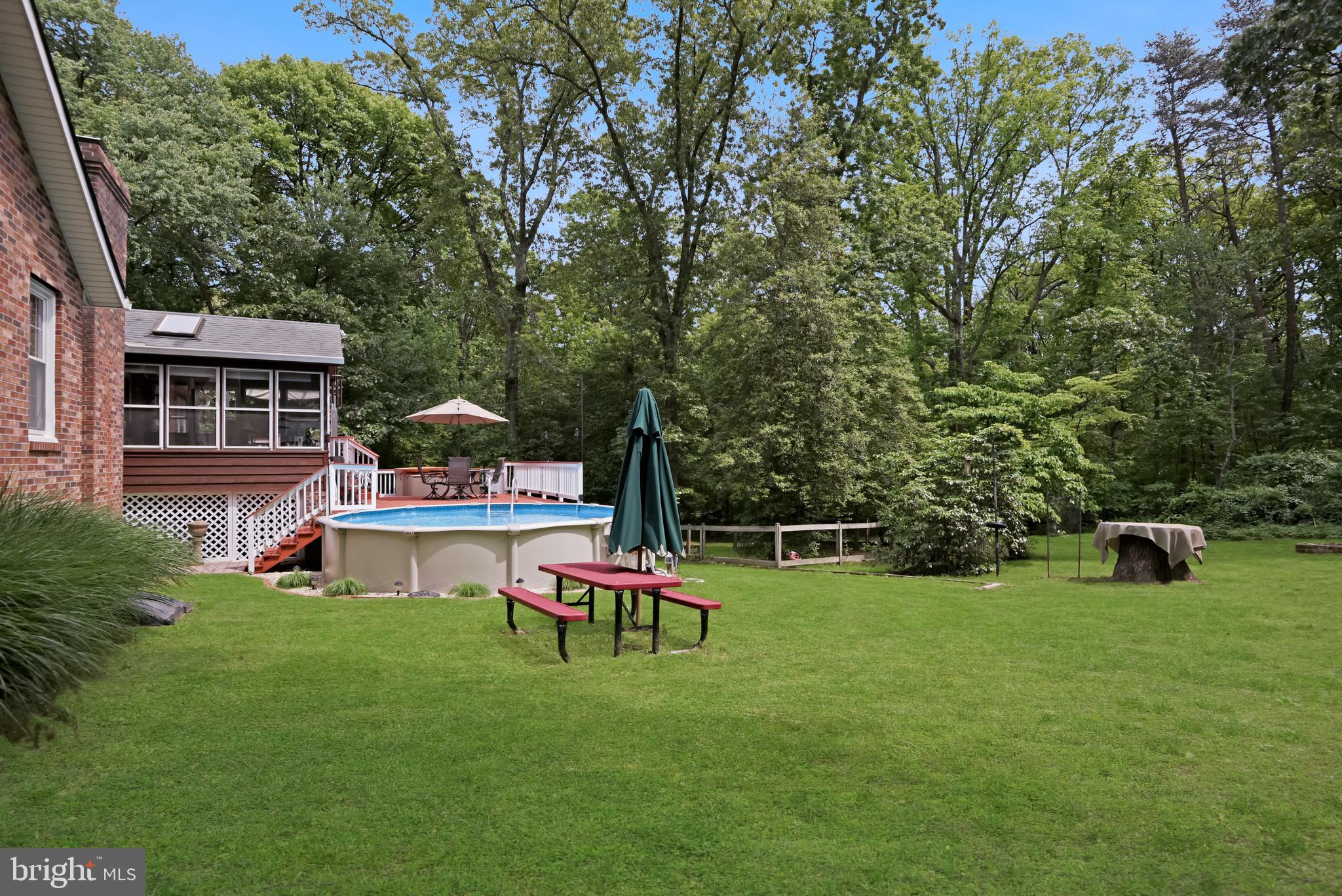 HAMPTON CHASE - Residential