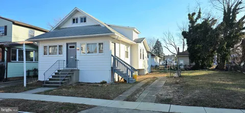 324 Elm Avenue, Oaklyn, NJ MLS: NJCD2106386