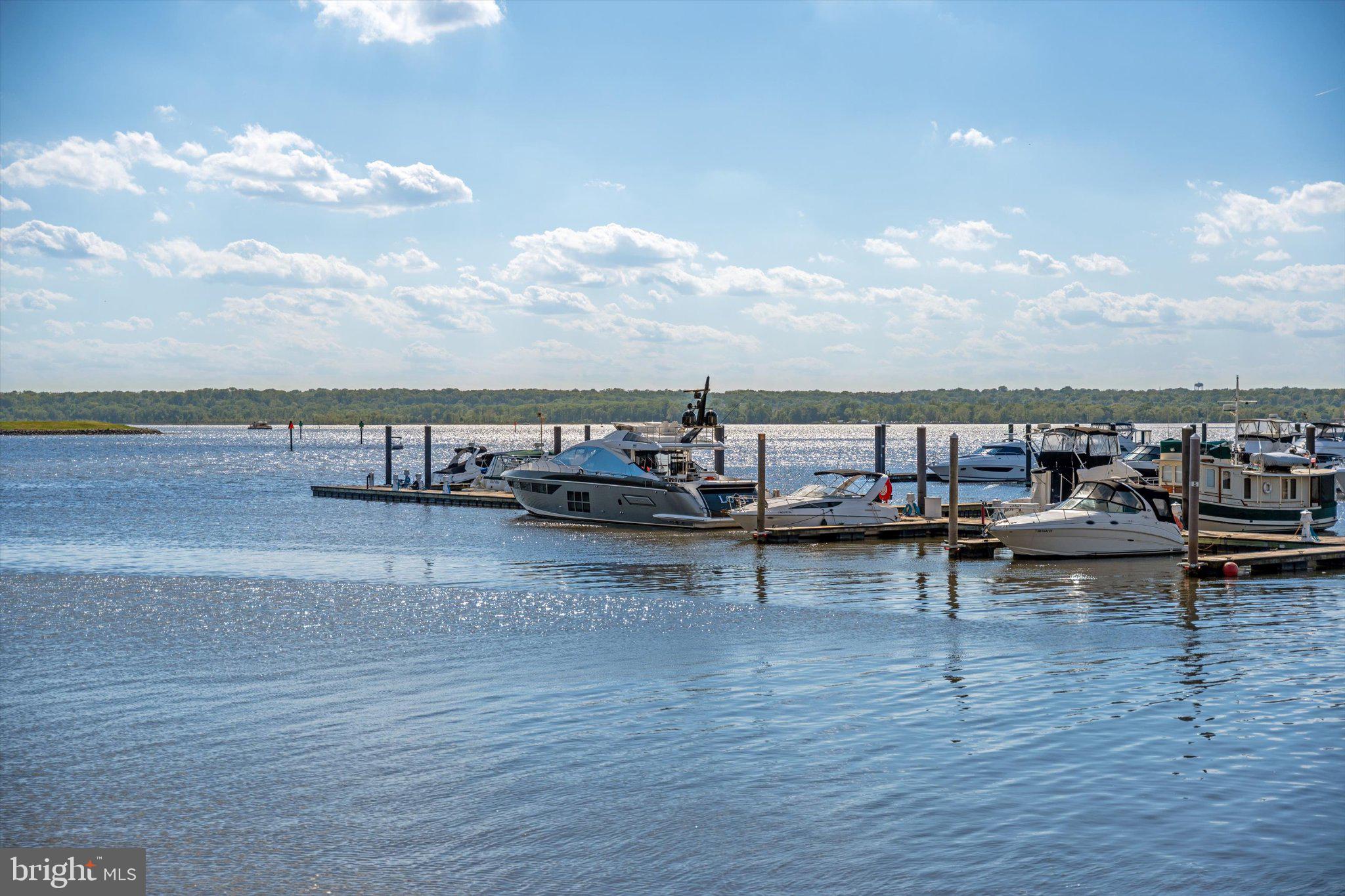 WINDBROOK - Residential