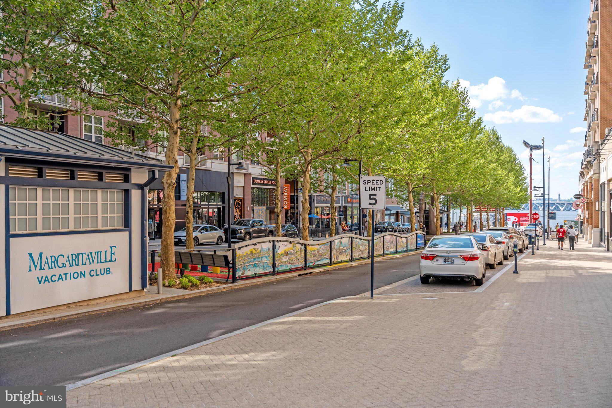 WINDBROOK - Residential