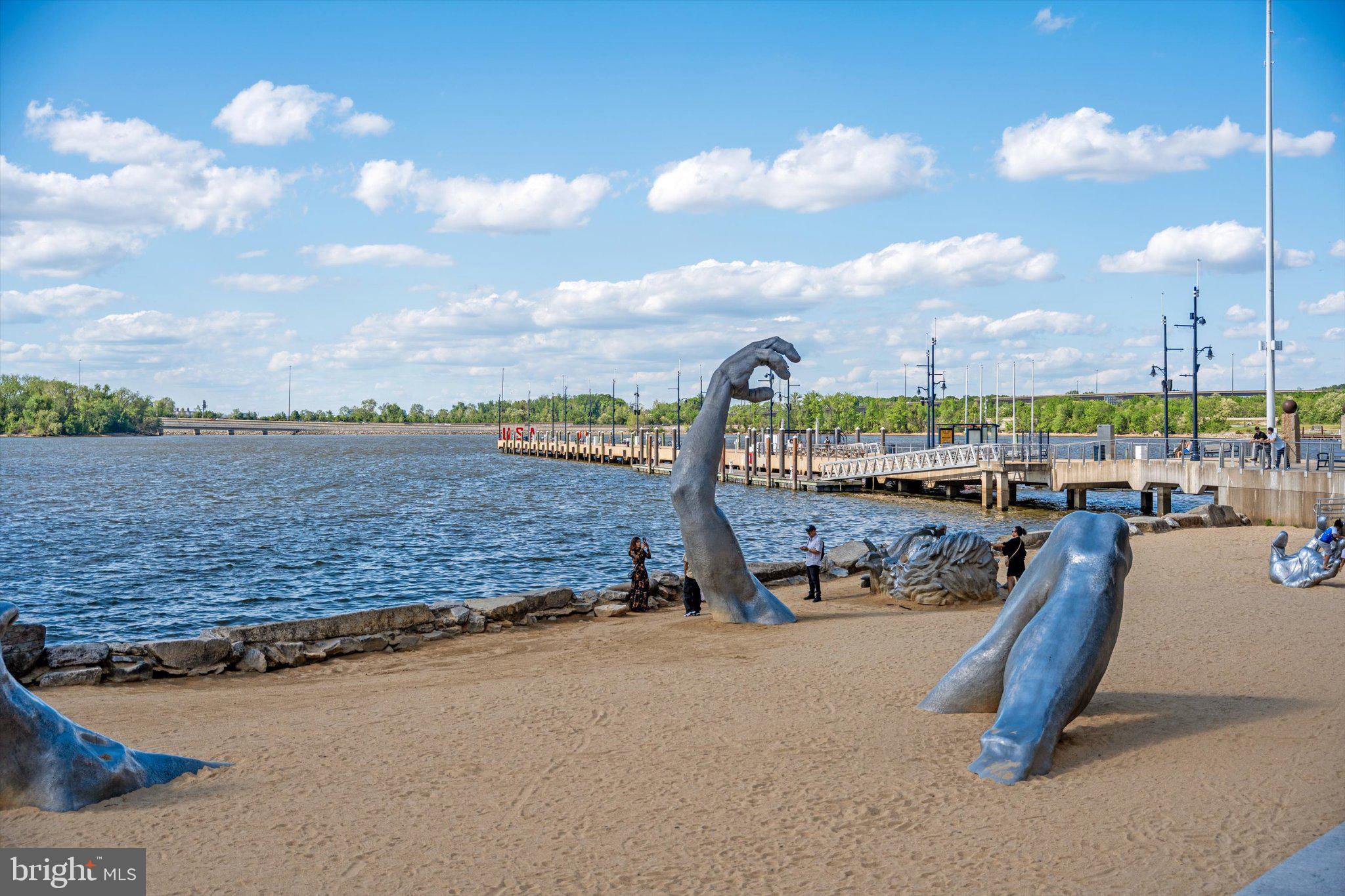 WINDBROOK - Residential