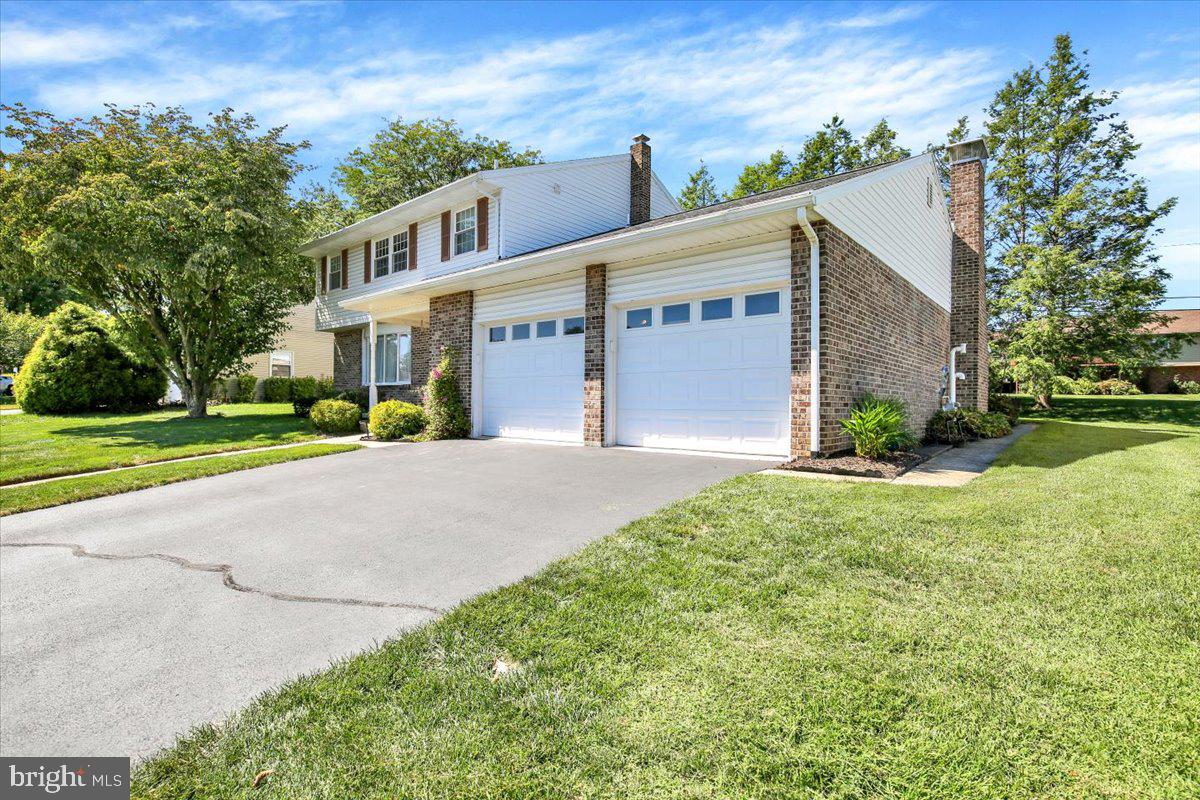 1616 SHERWOOD ROAD