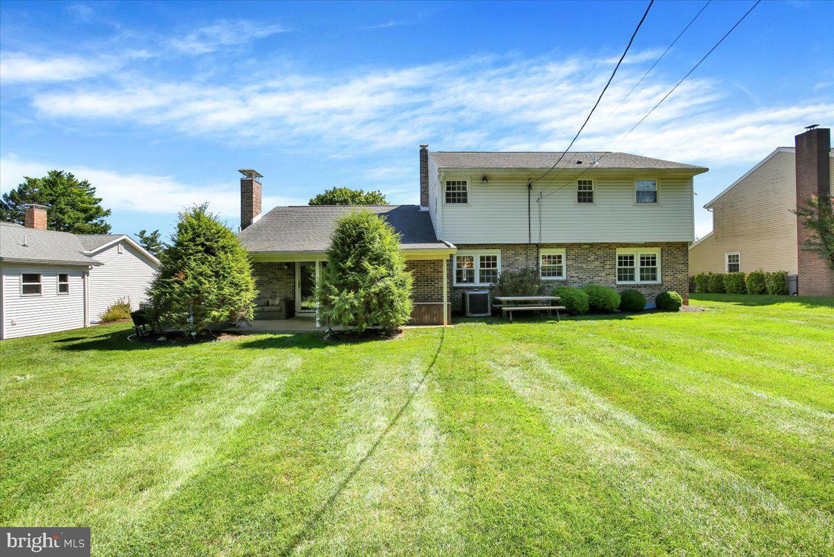 1616 SHERWOOD ROAD