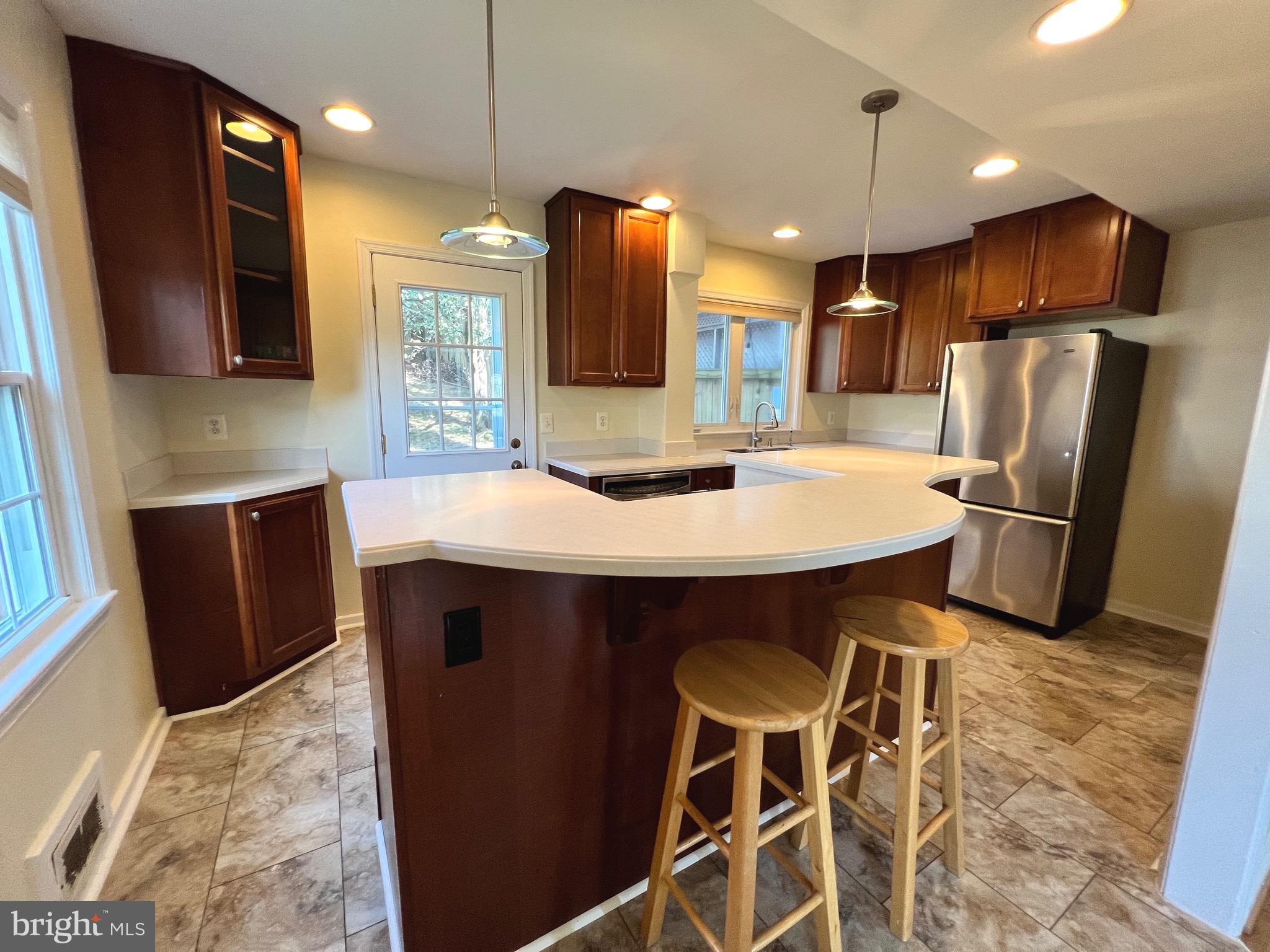 JEFFERSON MANOR - Residential Lease