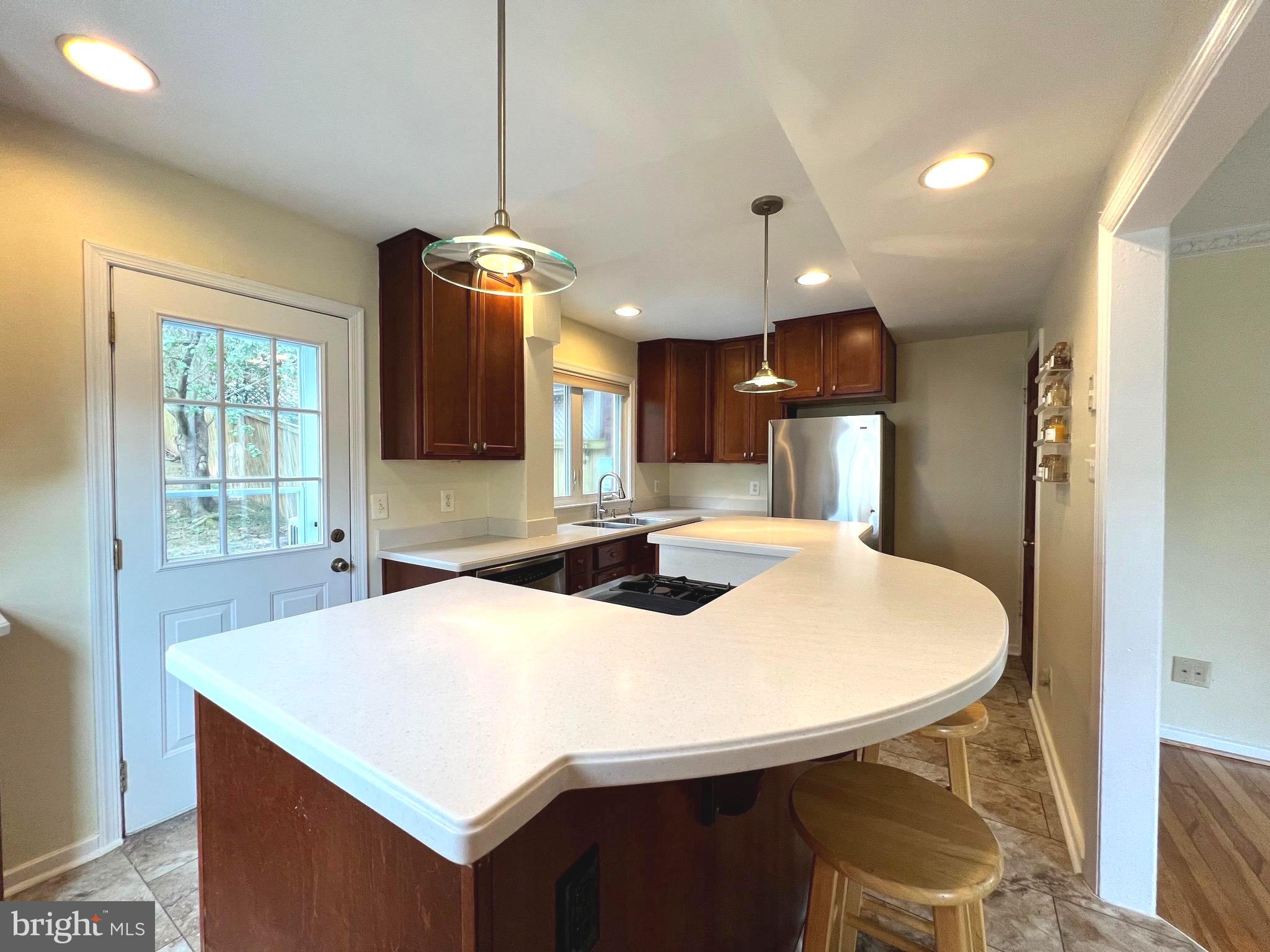 JEFFERSON MANOR - Residential Lease