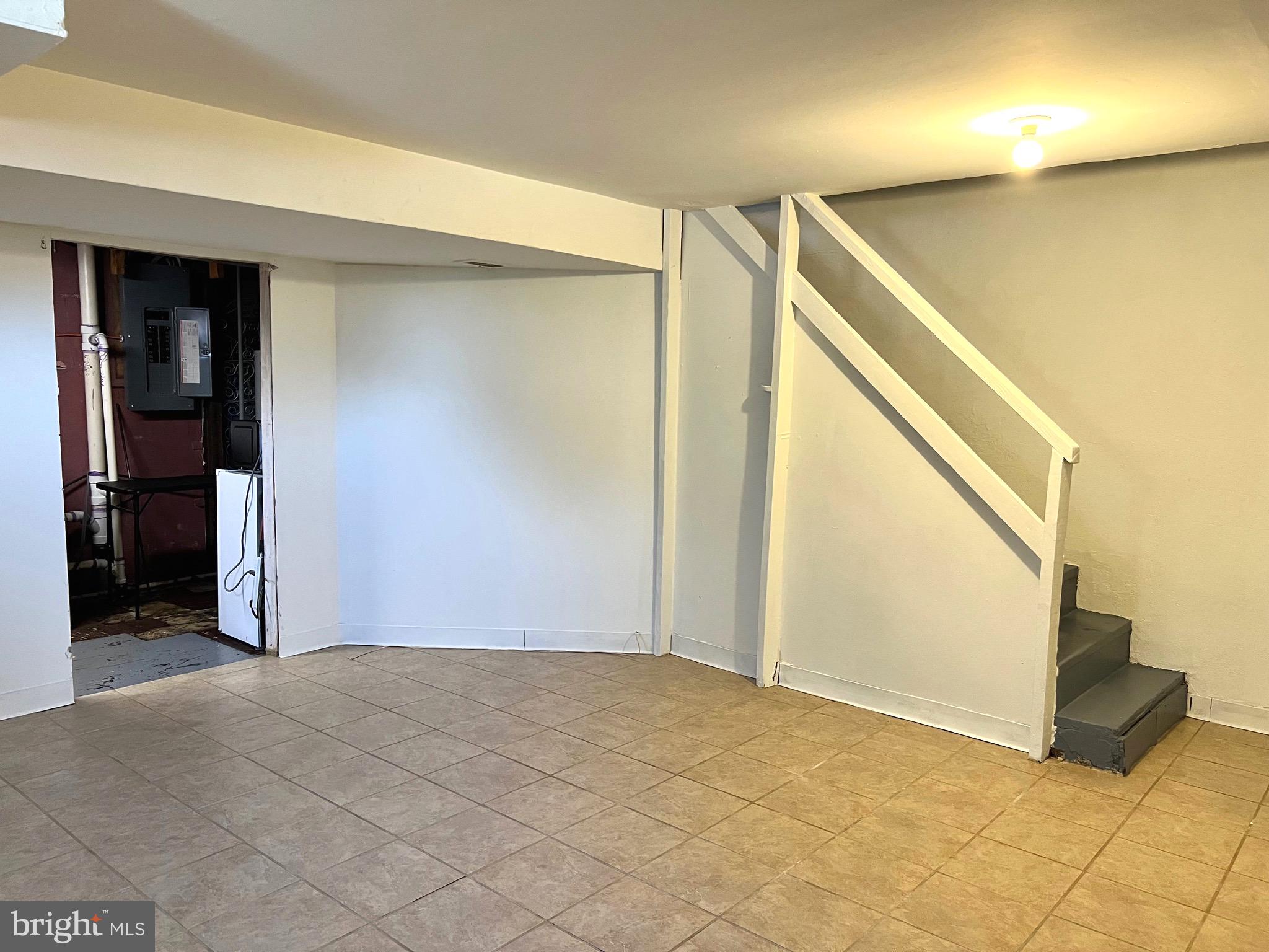 JEFFERSON MANOR - Residential Lease