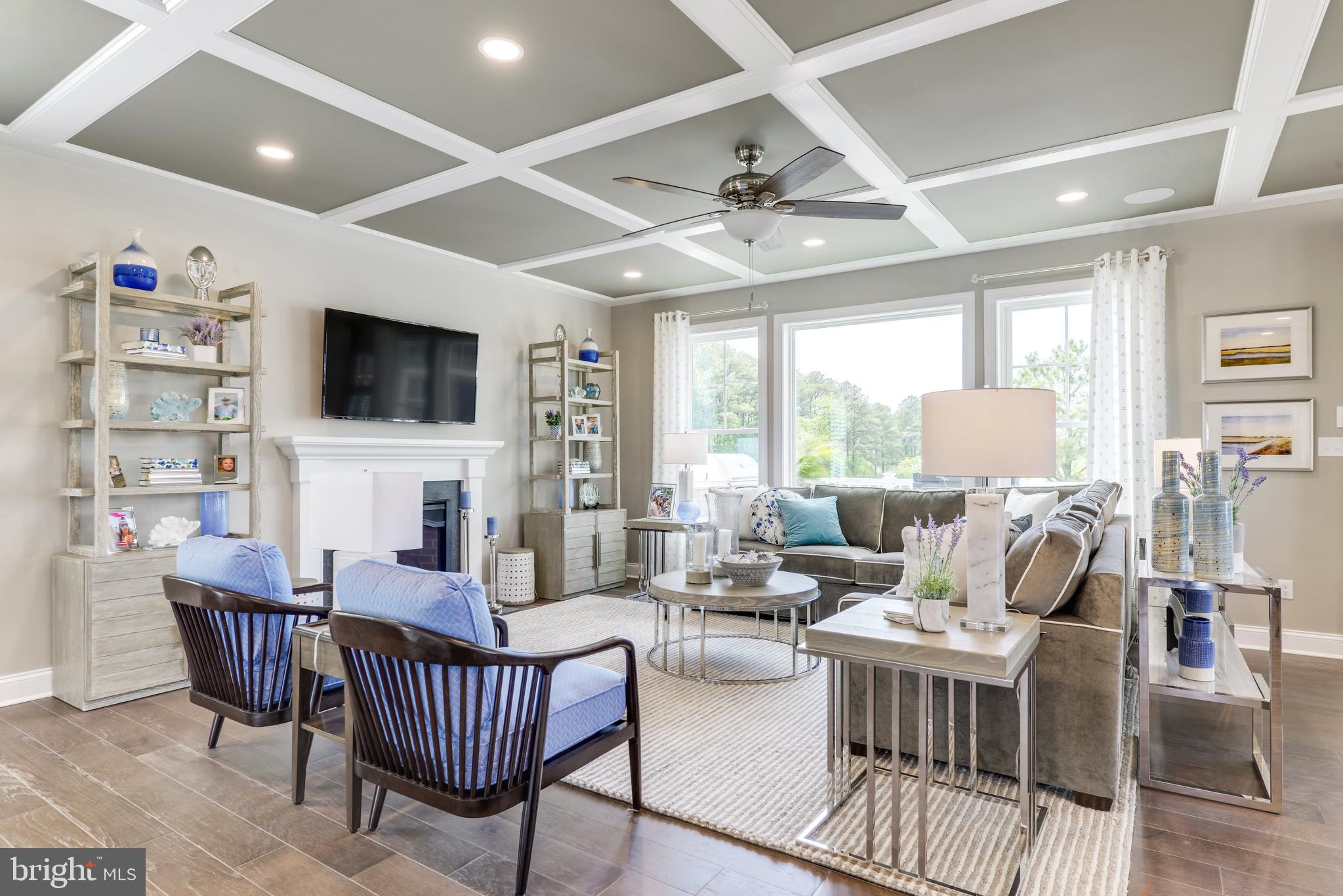 CHANNEL POINTE - Residential