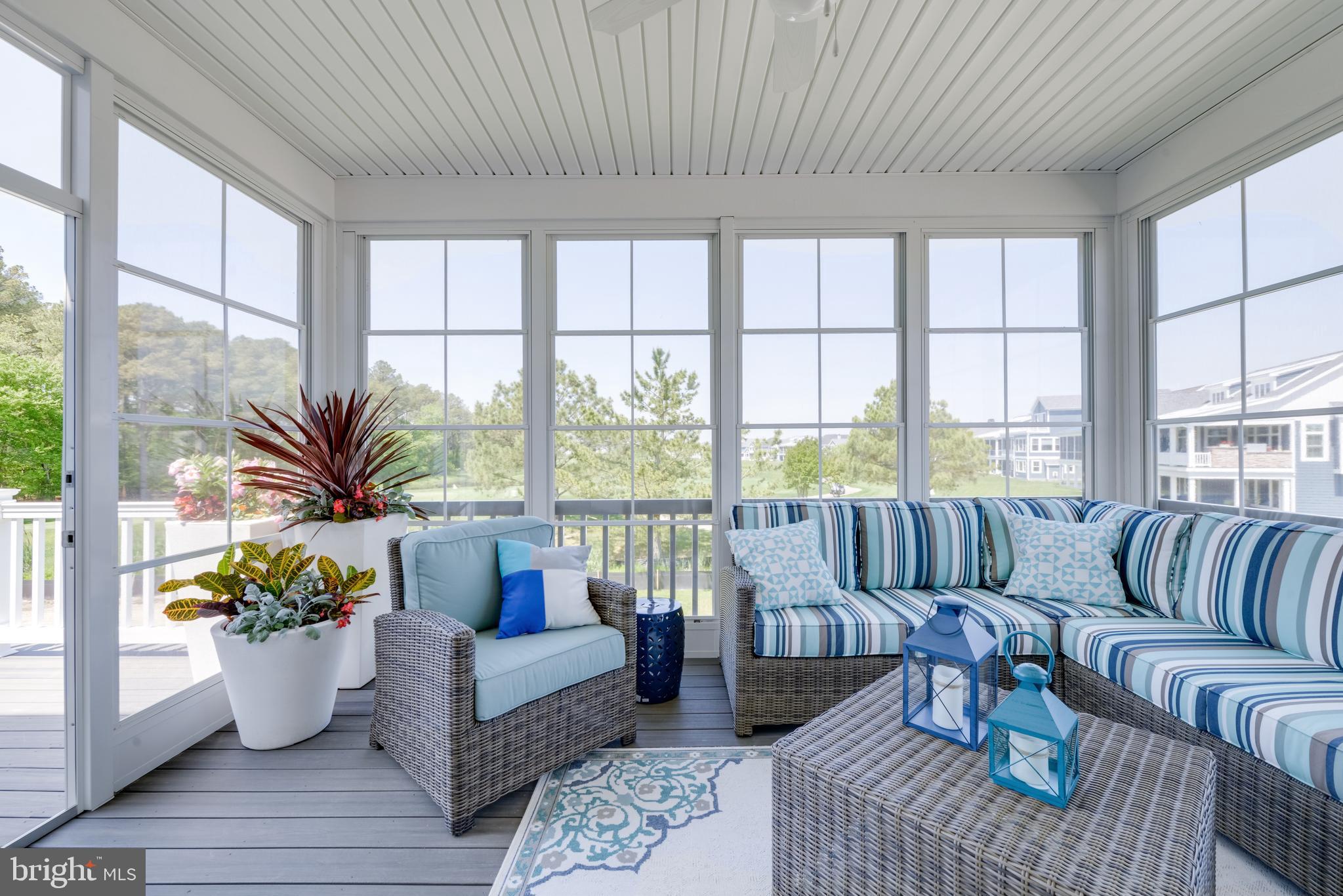 CHANNEL POINTE - Residential