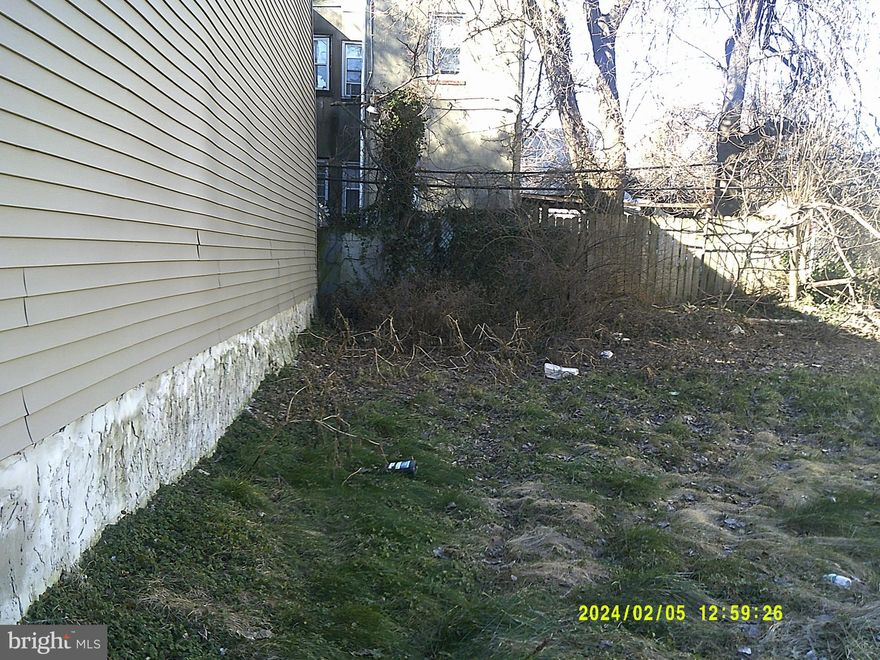 Seller is related to Agent.