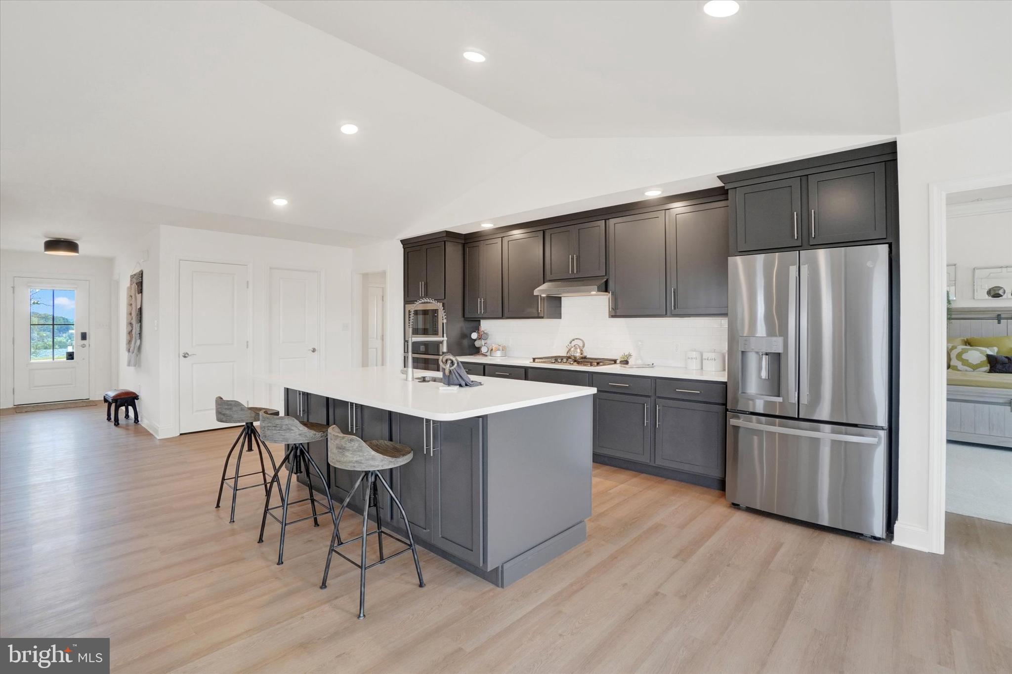 EAGLES VIEW - Residential