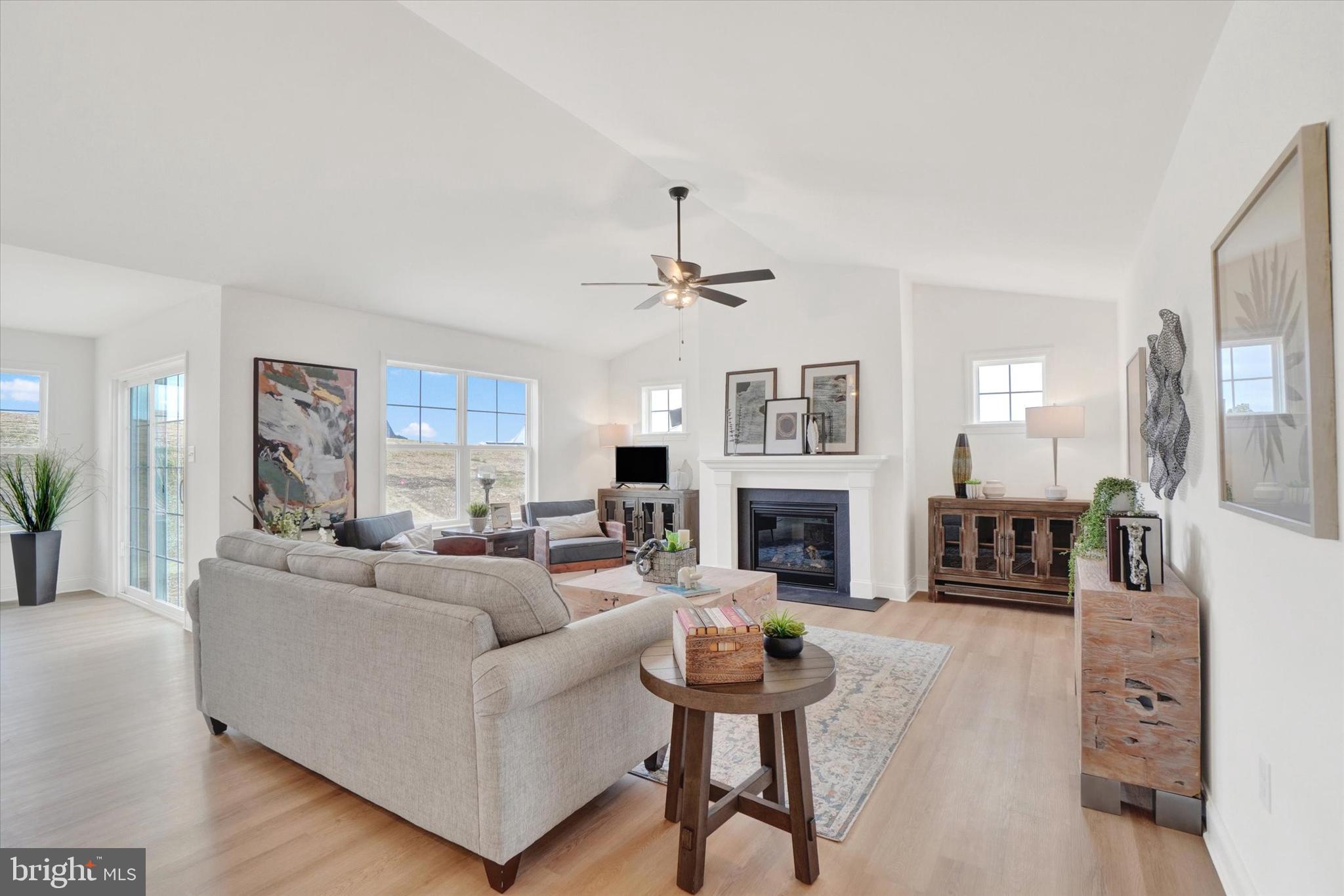 EAGLES VIEW - Residential