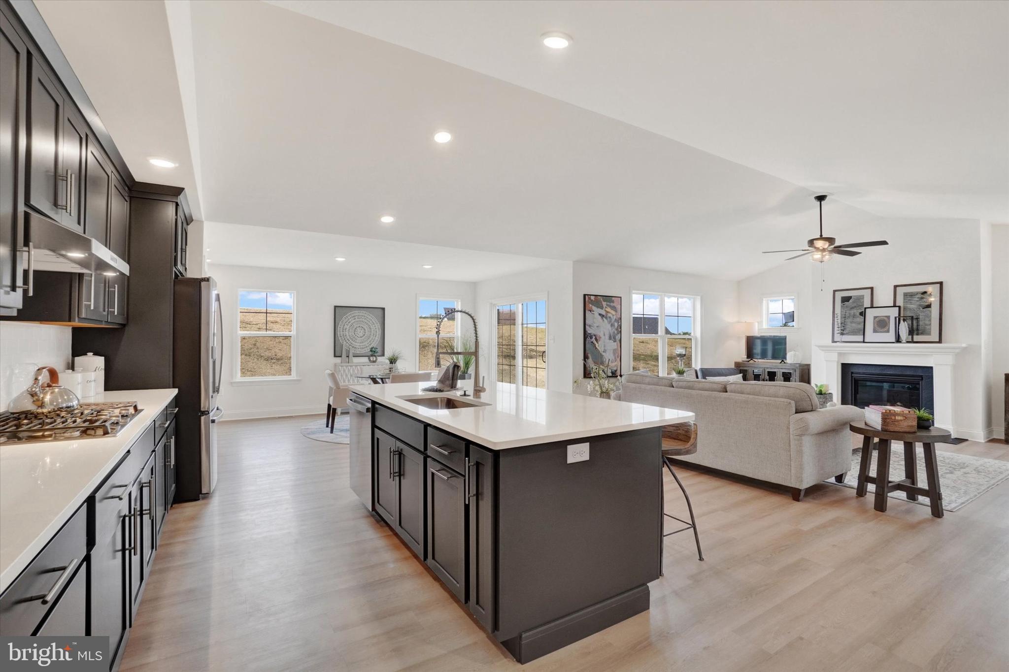 EAGLES VIEW - Residential