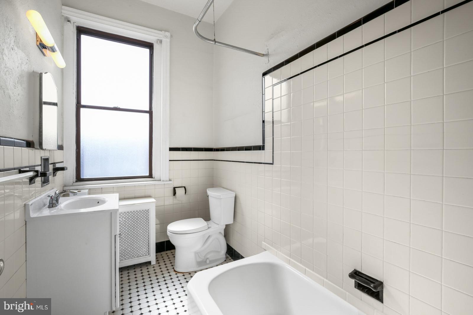 PASSYUNK SQUARE - Residential Lease