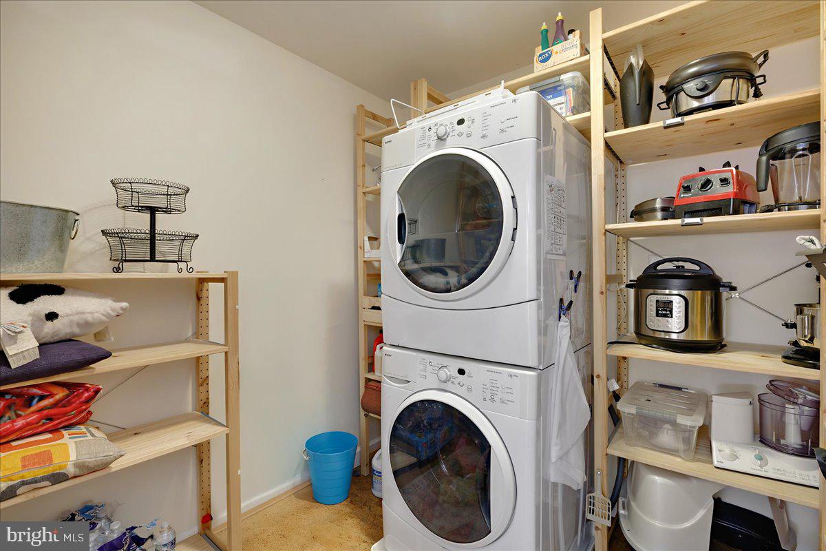 LONGRIDGE AT BELAIR - Residential