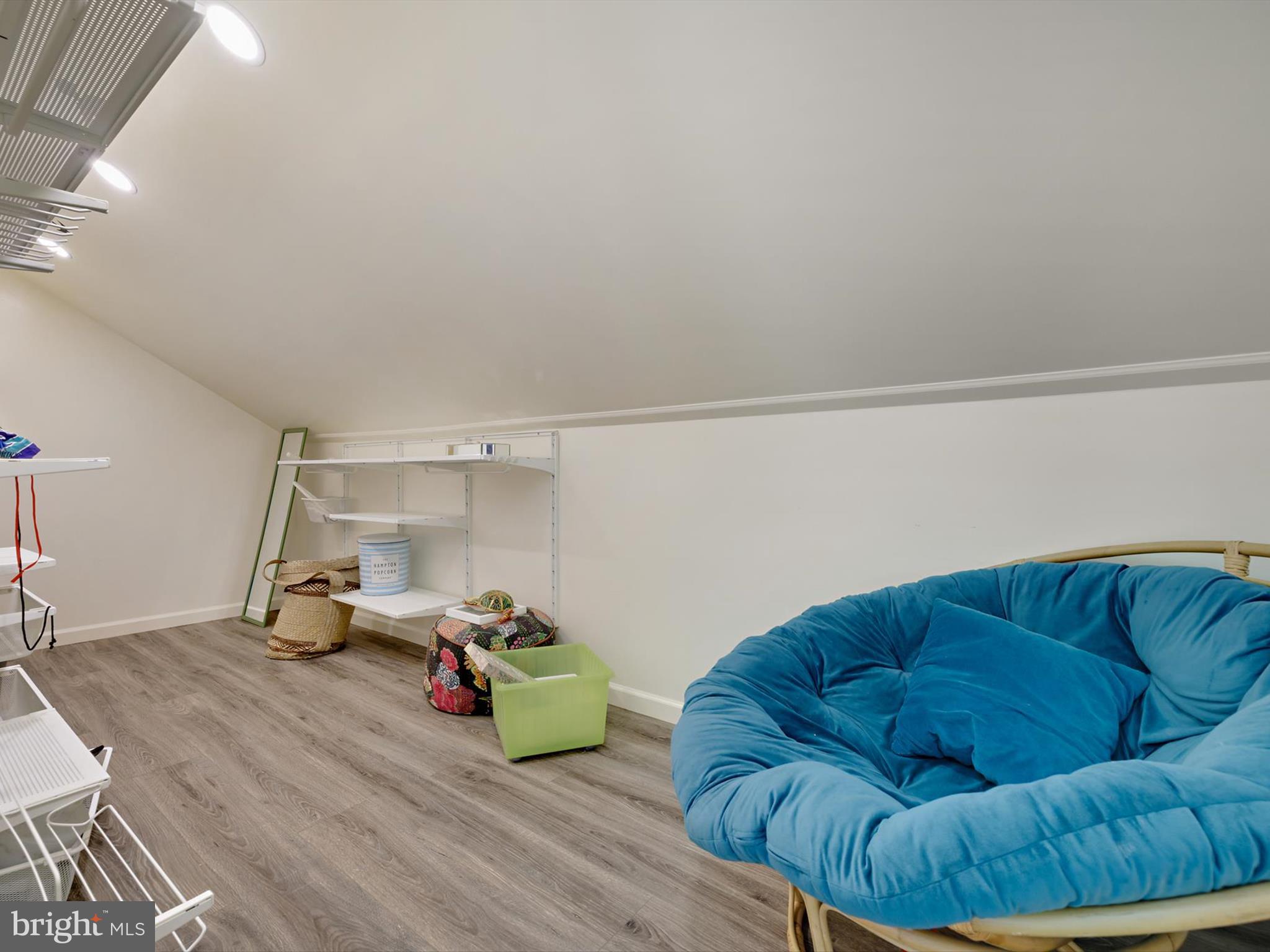 LONGRIDGE AT BELAIR - Residential