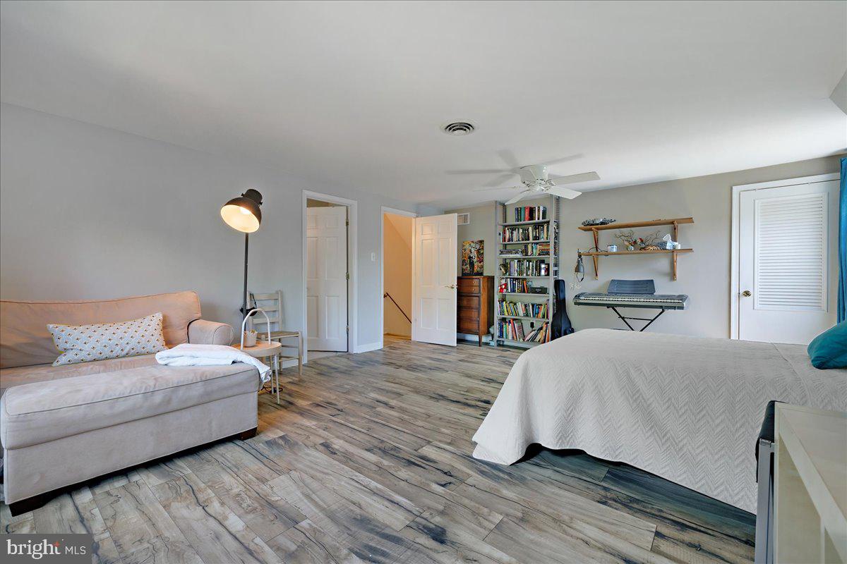 LONGRIDGE AT BELAIR - Residential