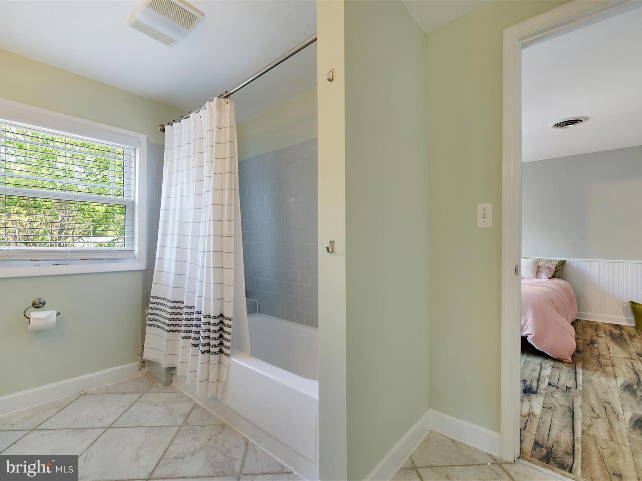 LONGRIDGE AT BELAIR - Residential