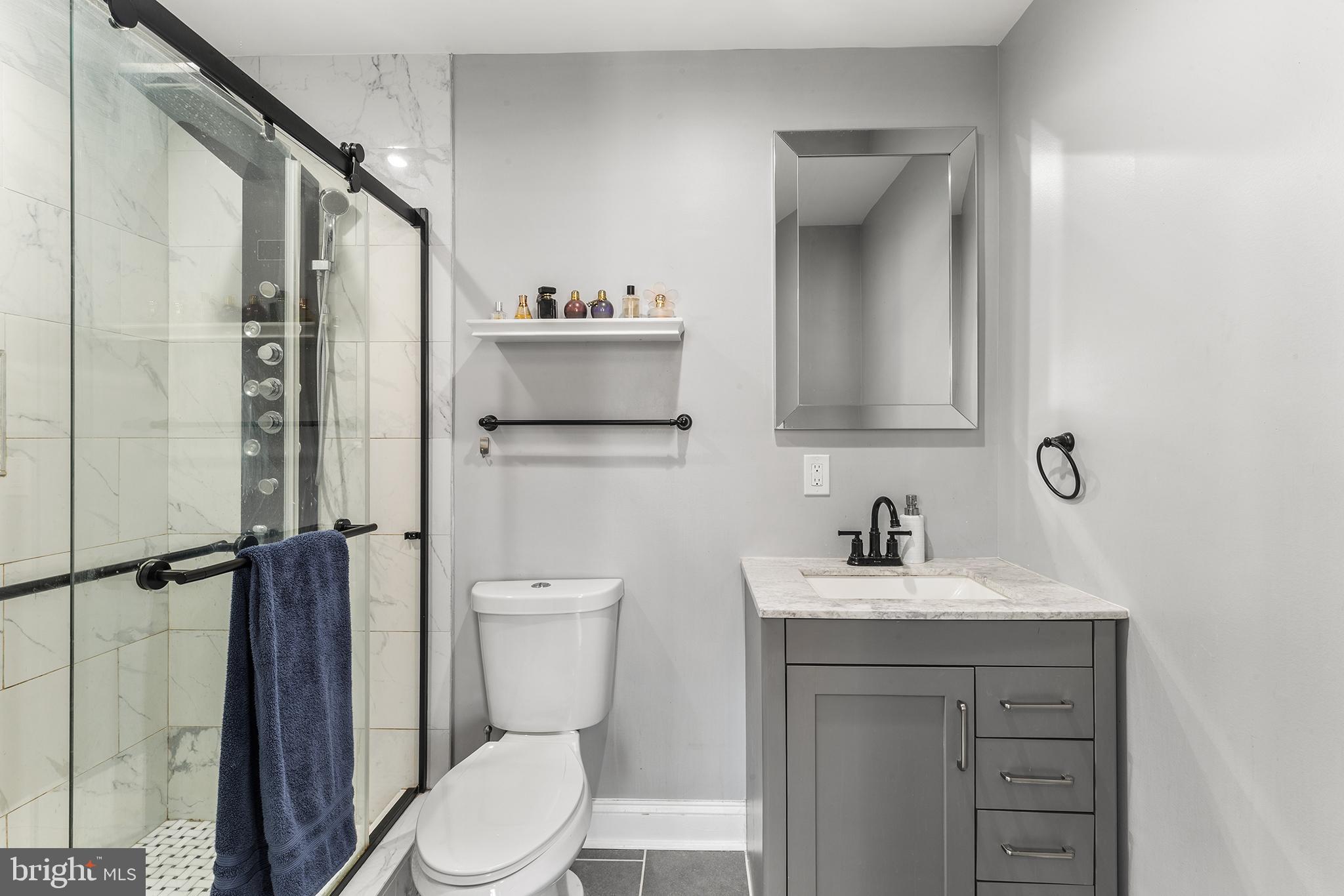 UNIVERSITY CITY - Residential