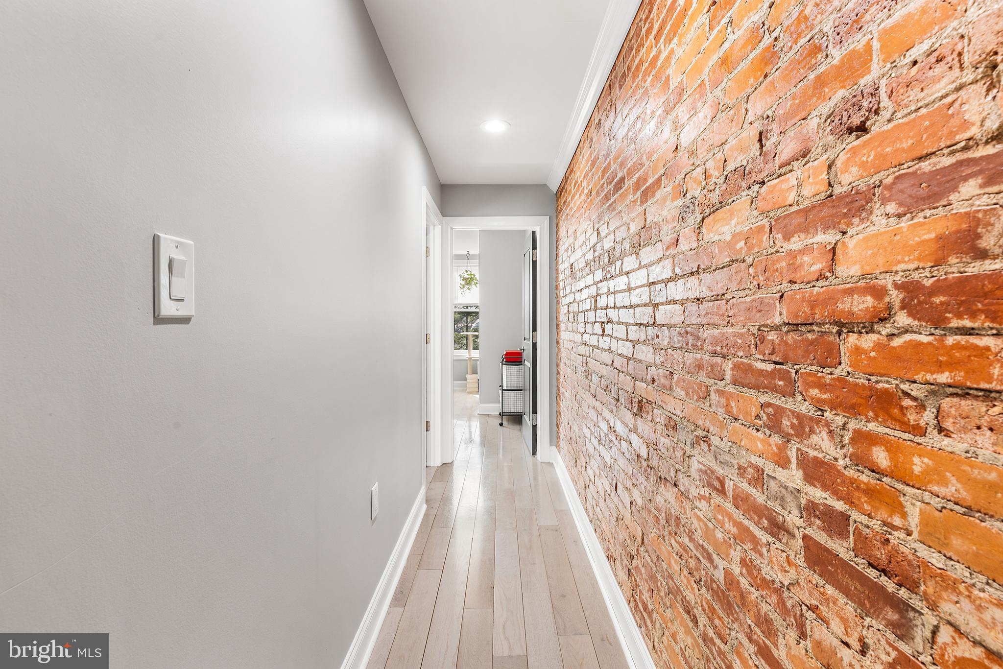 UNIVERSITY CITY - Residential