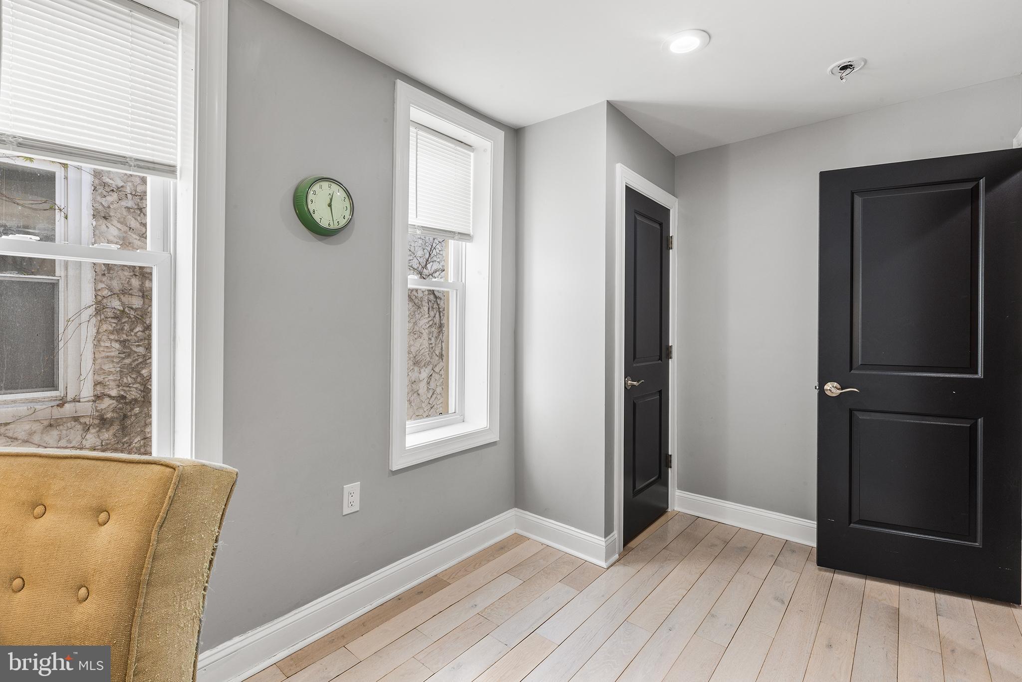 UNIVERSITY CITY - Residential