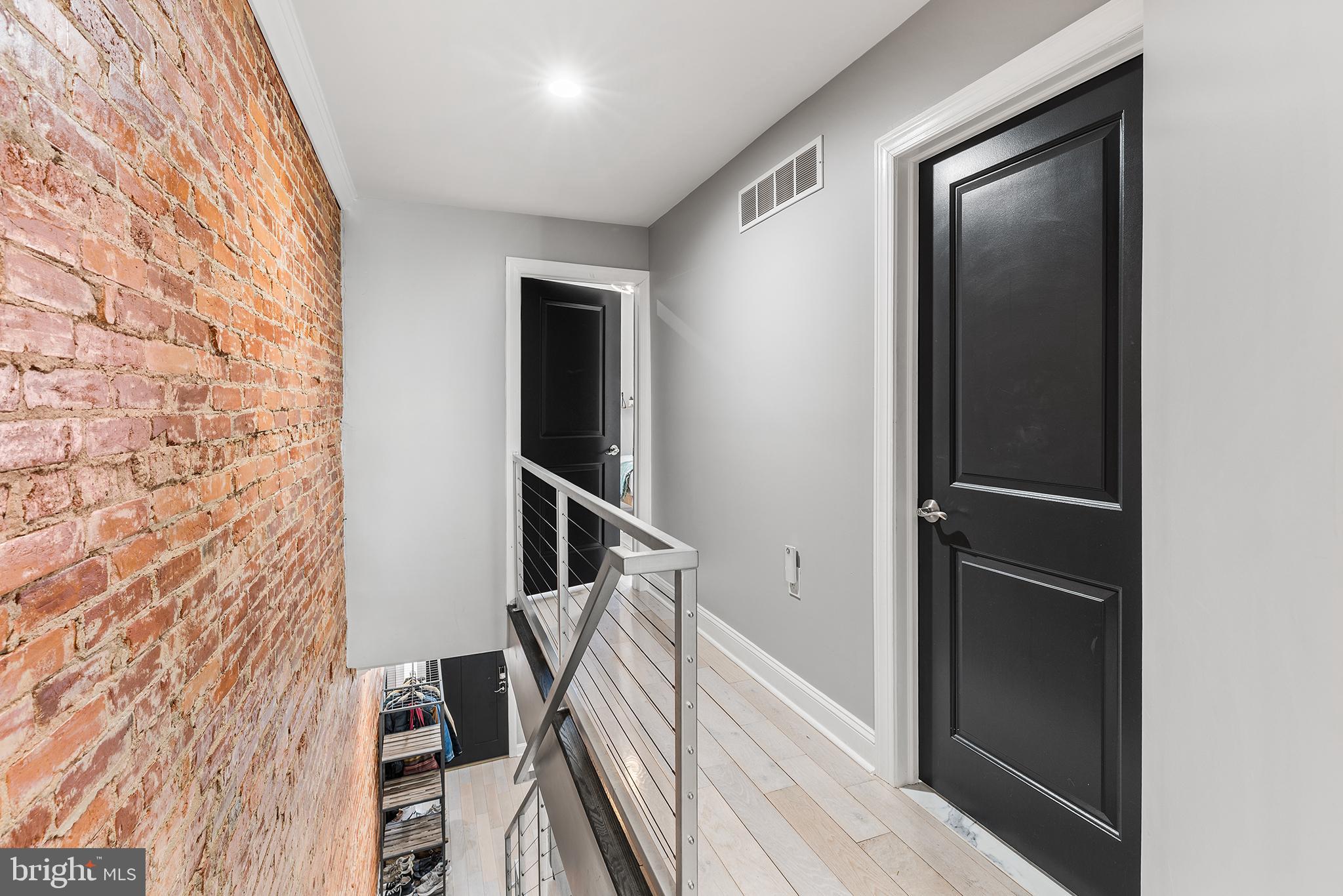 UNIVERSITY CITY - Residential