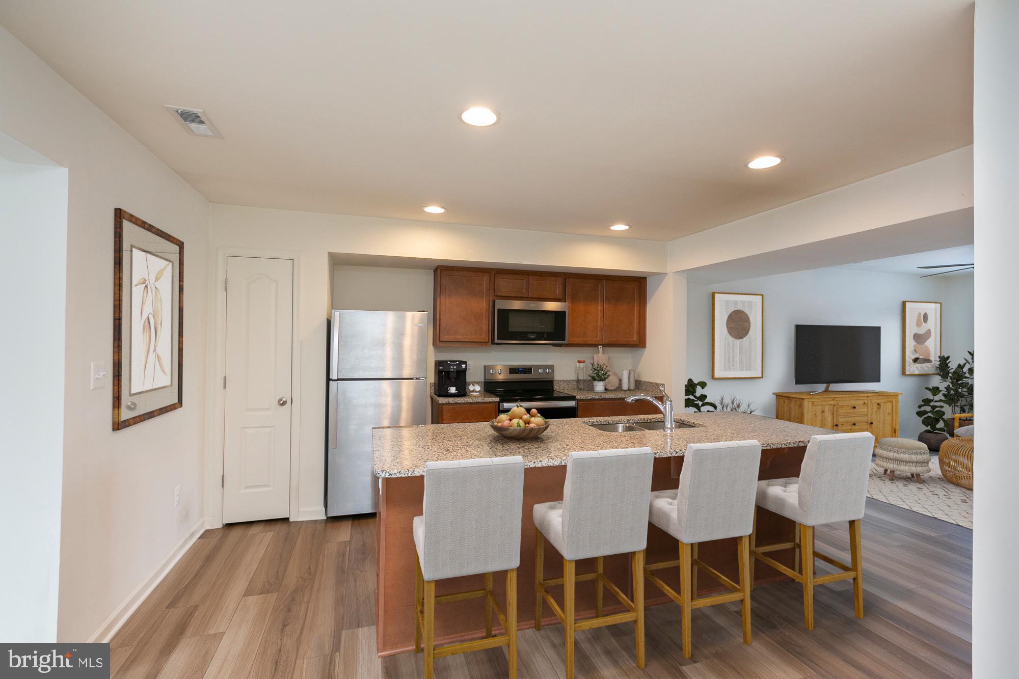 WHISPERING PINES - Residential