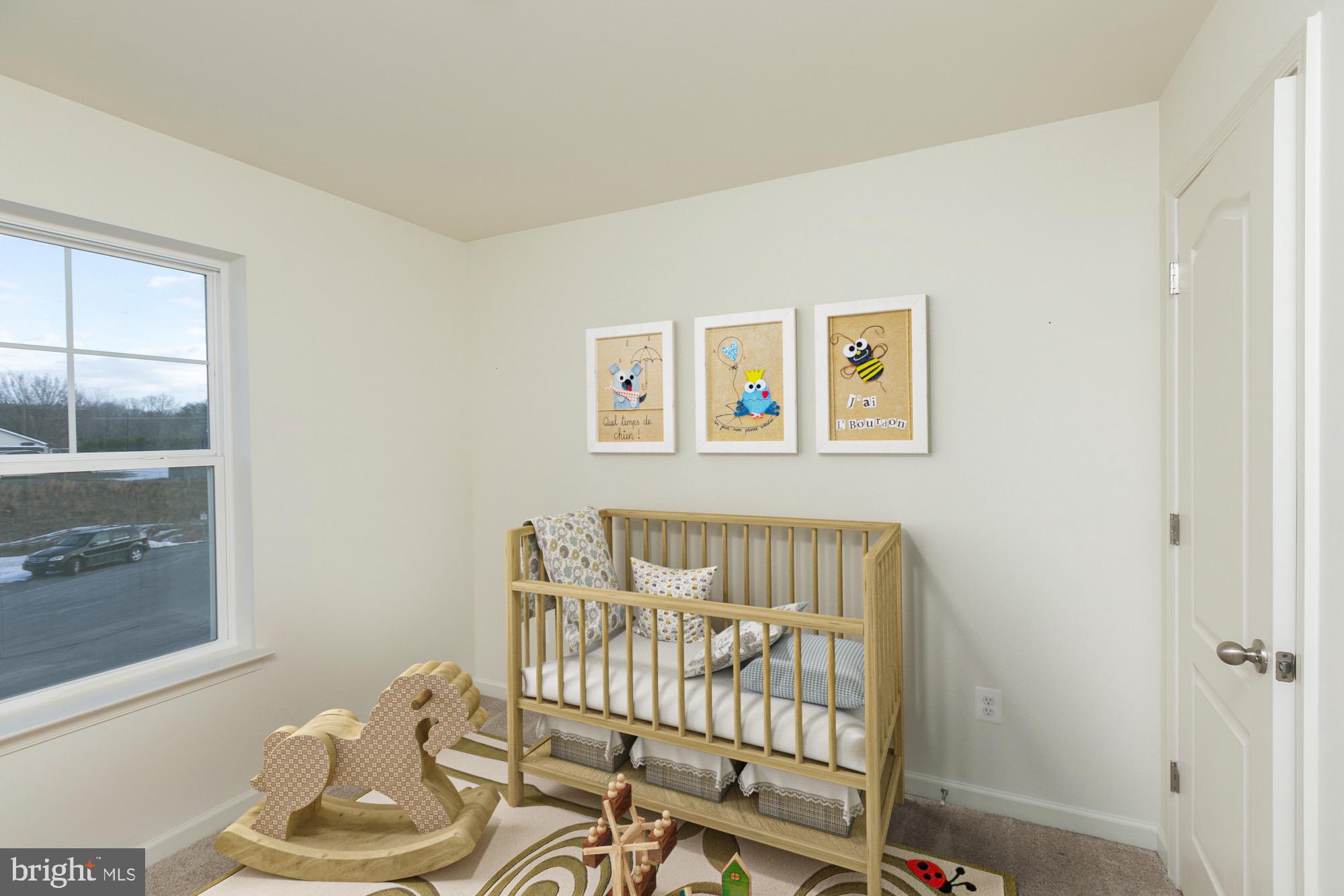 WHISPERING PINES - Residential