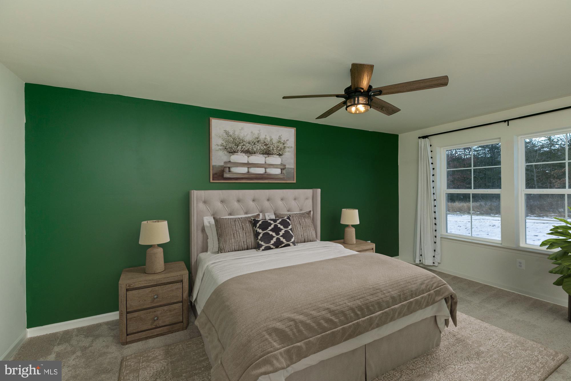 WHISPERING PINES - Residential