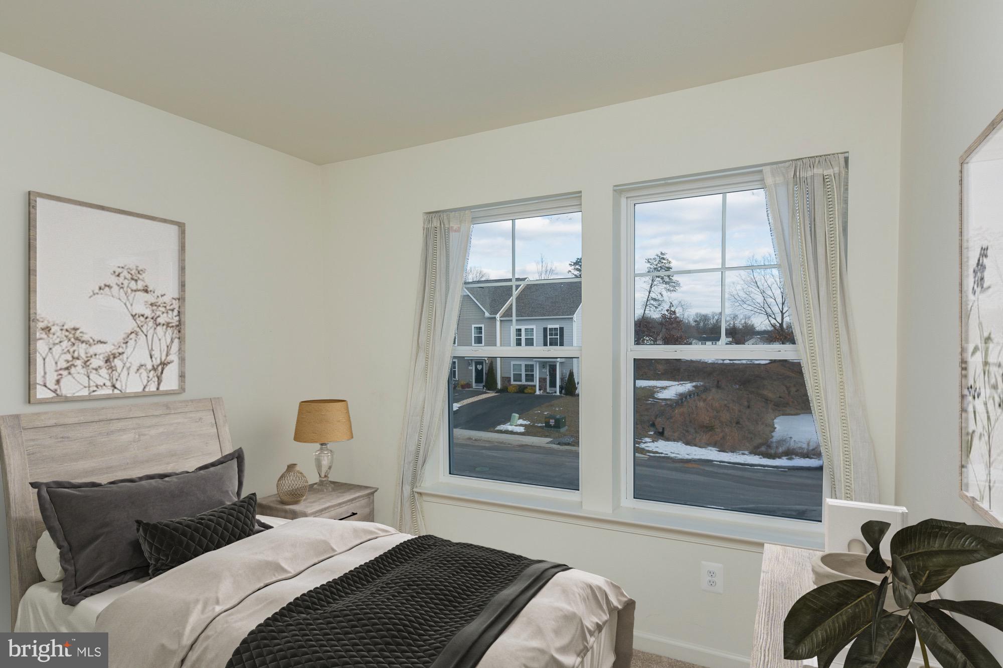 WHISPERING PINES - Residential