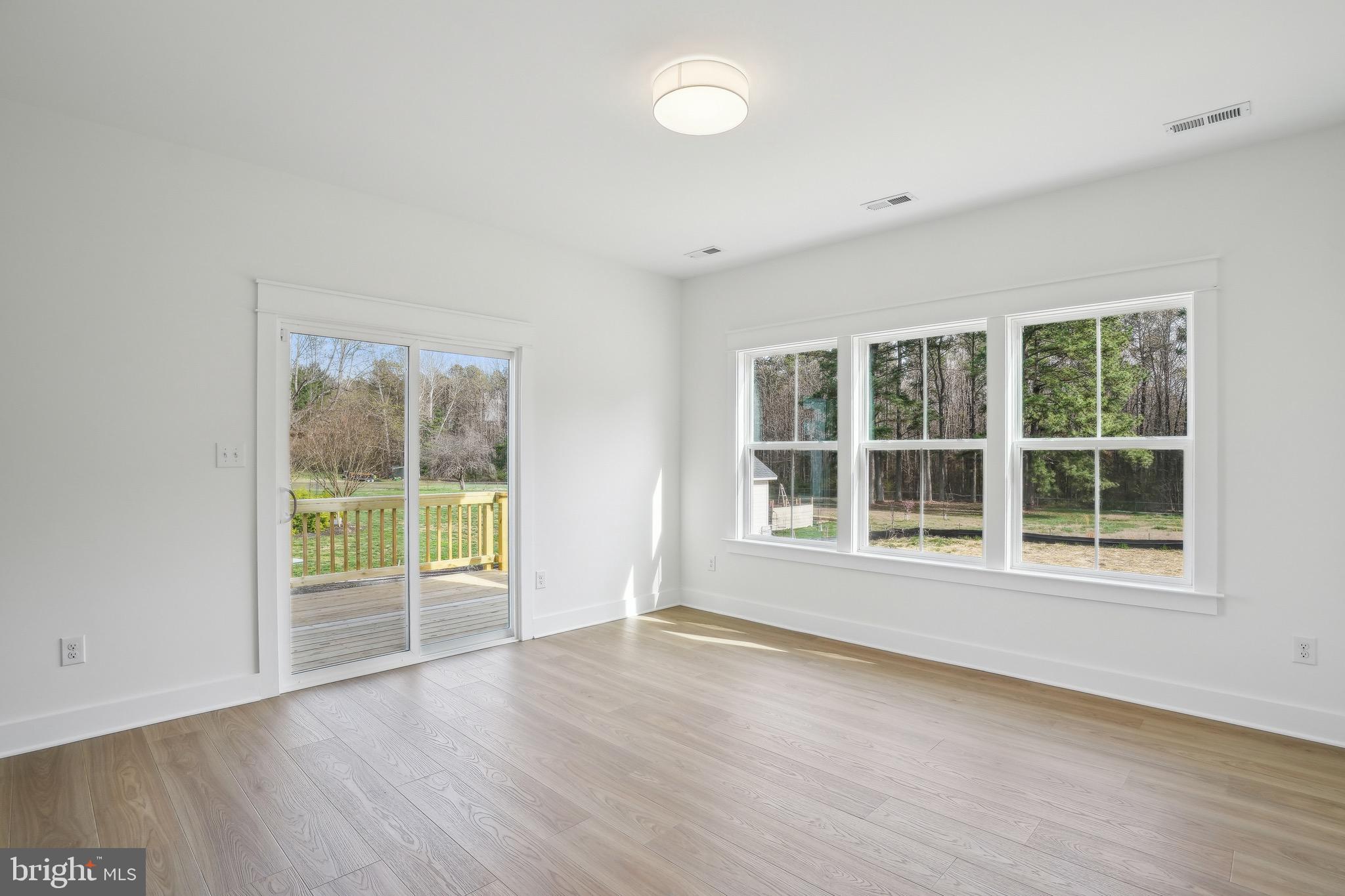 HOBBS HOLE GOLF COURSE - Residential