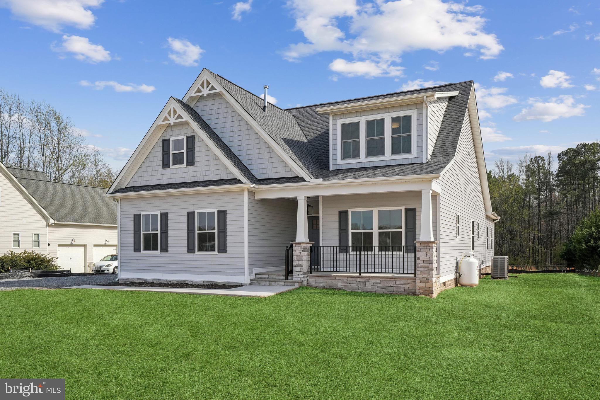 HOBBS HOLE GOLF COURSE - Residential