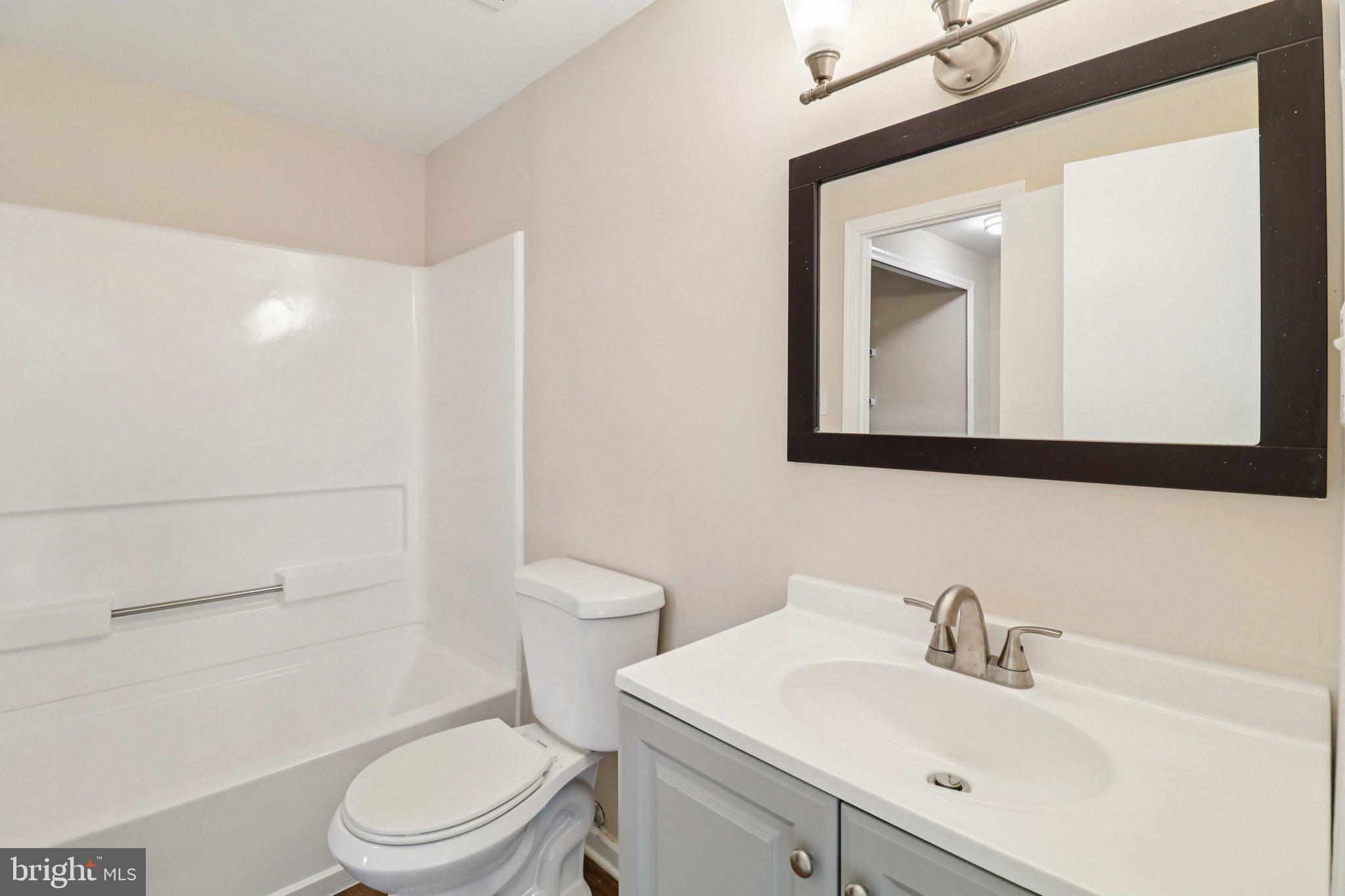 WAKEFIELD - Residential