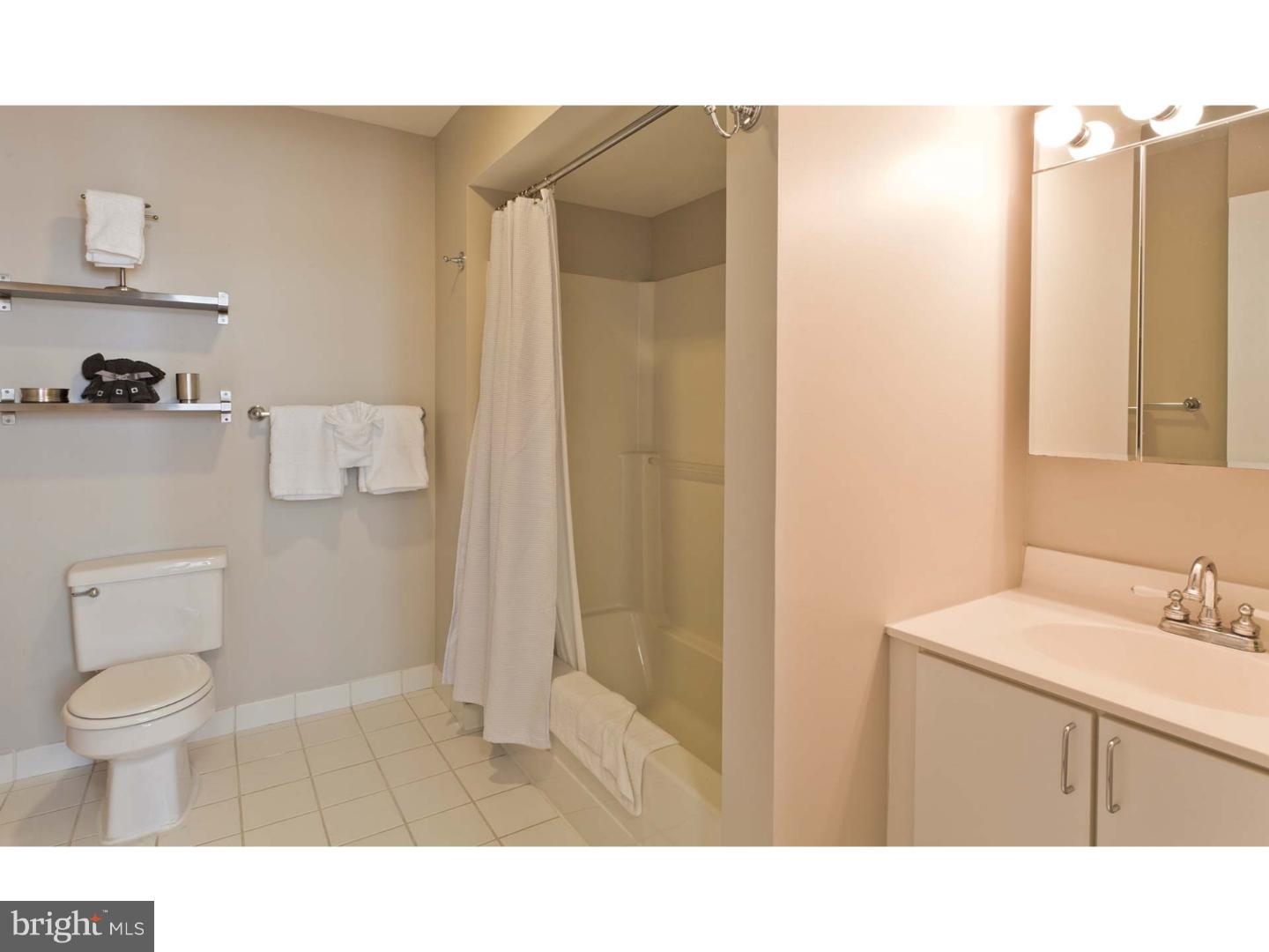 FITLER SQUARE - Residential Lease