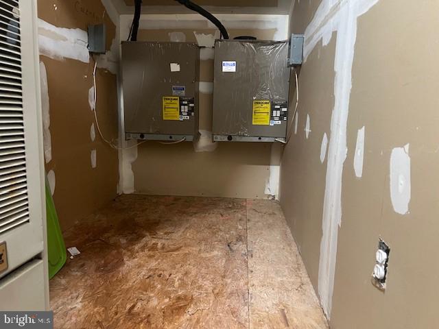 WINDY HILL AT LINCOLNIA - Residential