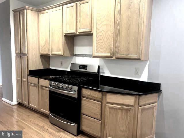 WINDY HILL AT LINCOLNIA - Residential