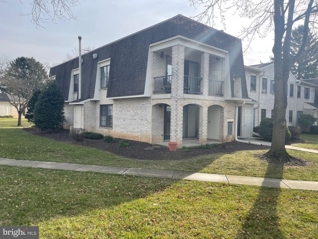 Photo of 32 VALLEYBROOK DR, LANCASTER, PA 17601 (MLS # PALA2032270)