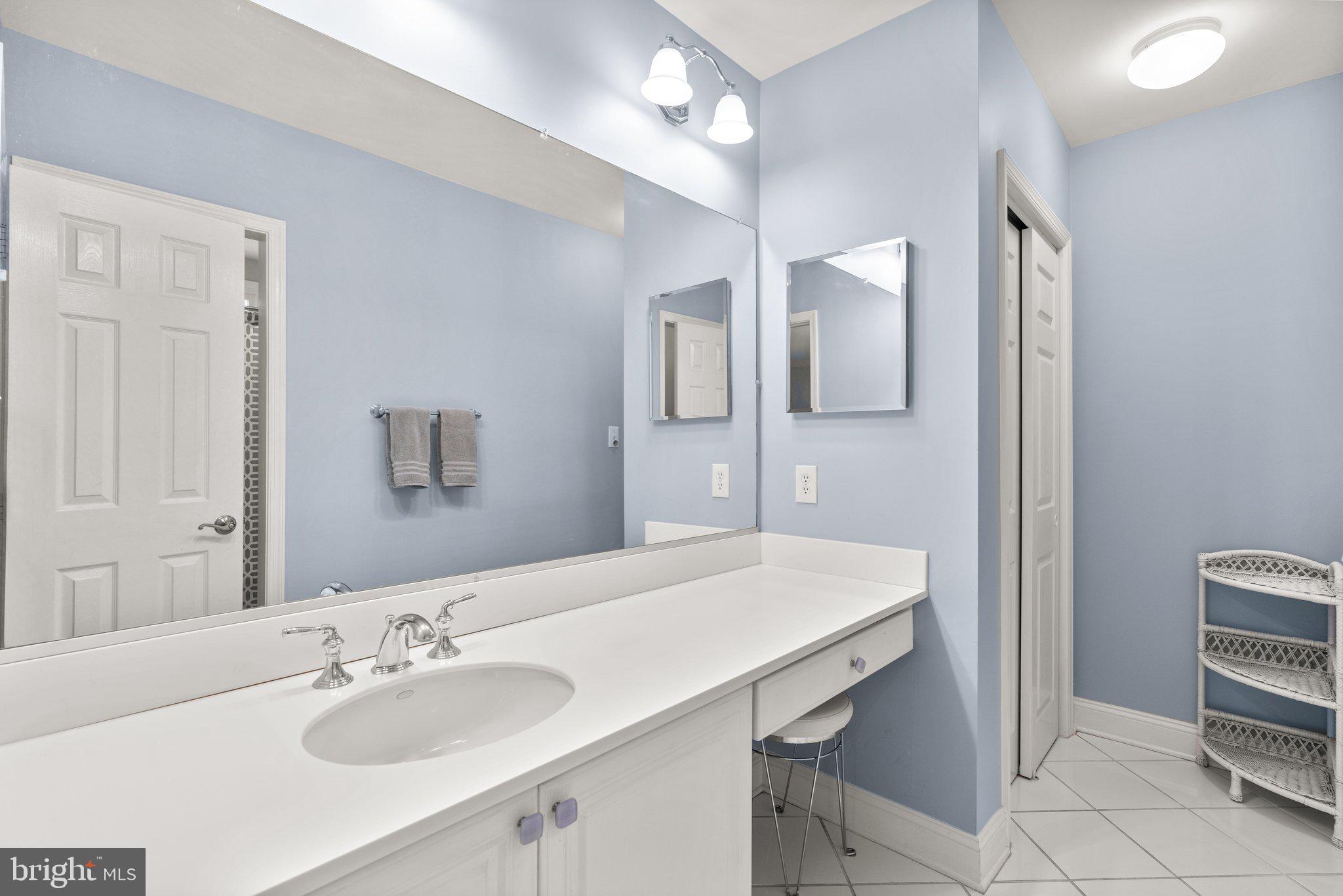 LAKEWOOD ESTATES - Residential