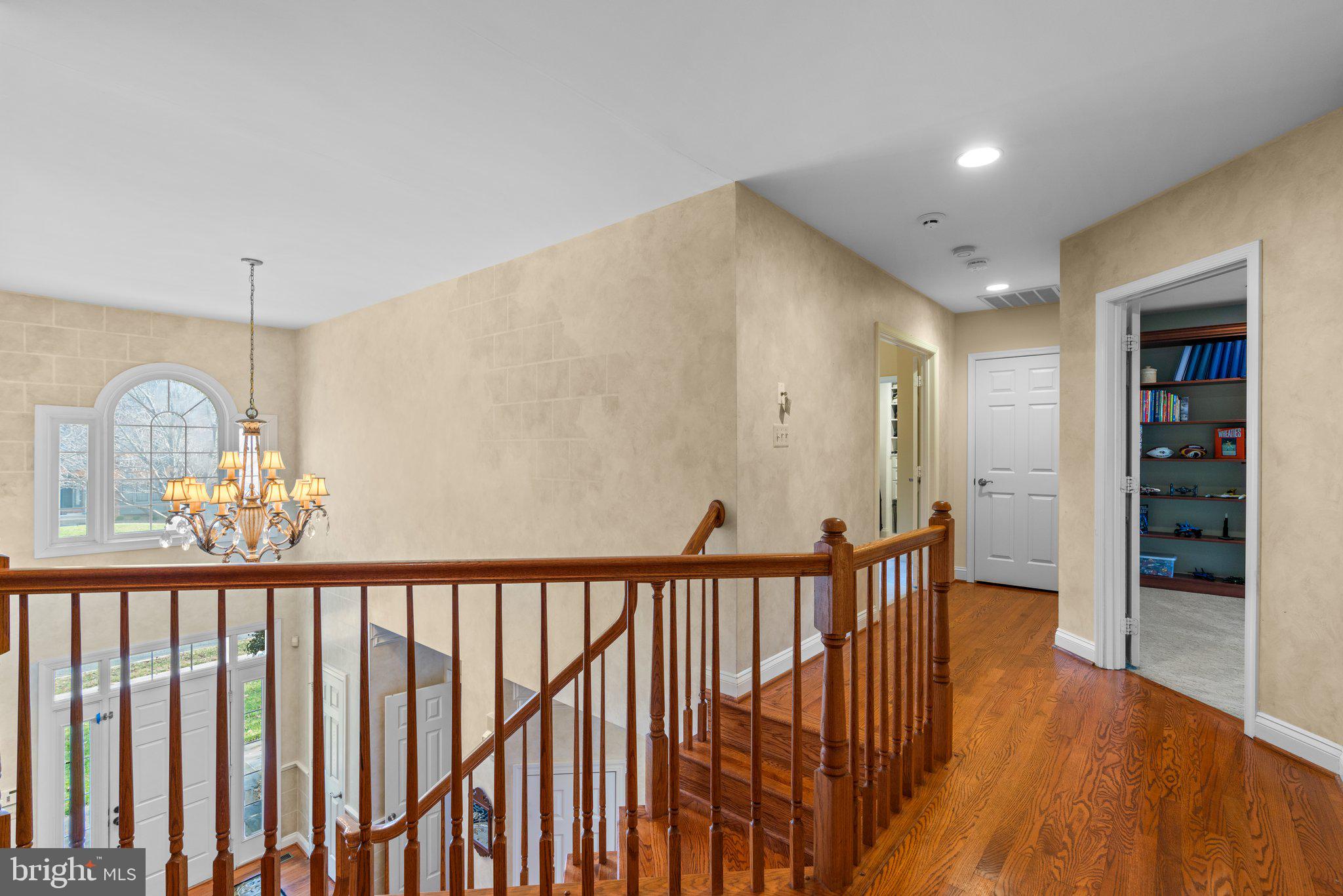 LAKEWOOD ESTATES - Residential