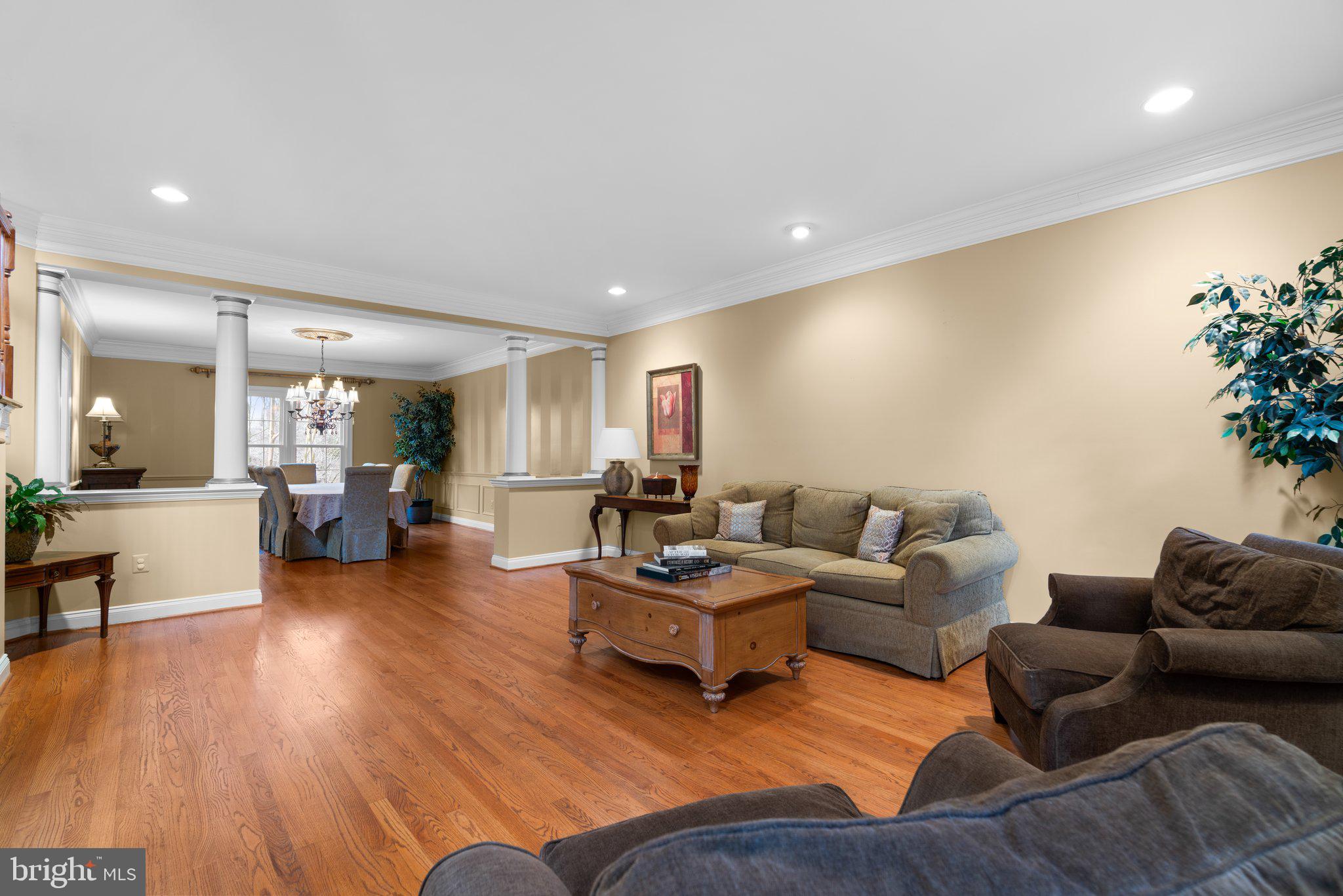 LAKEWOOD ESTATES - Residential