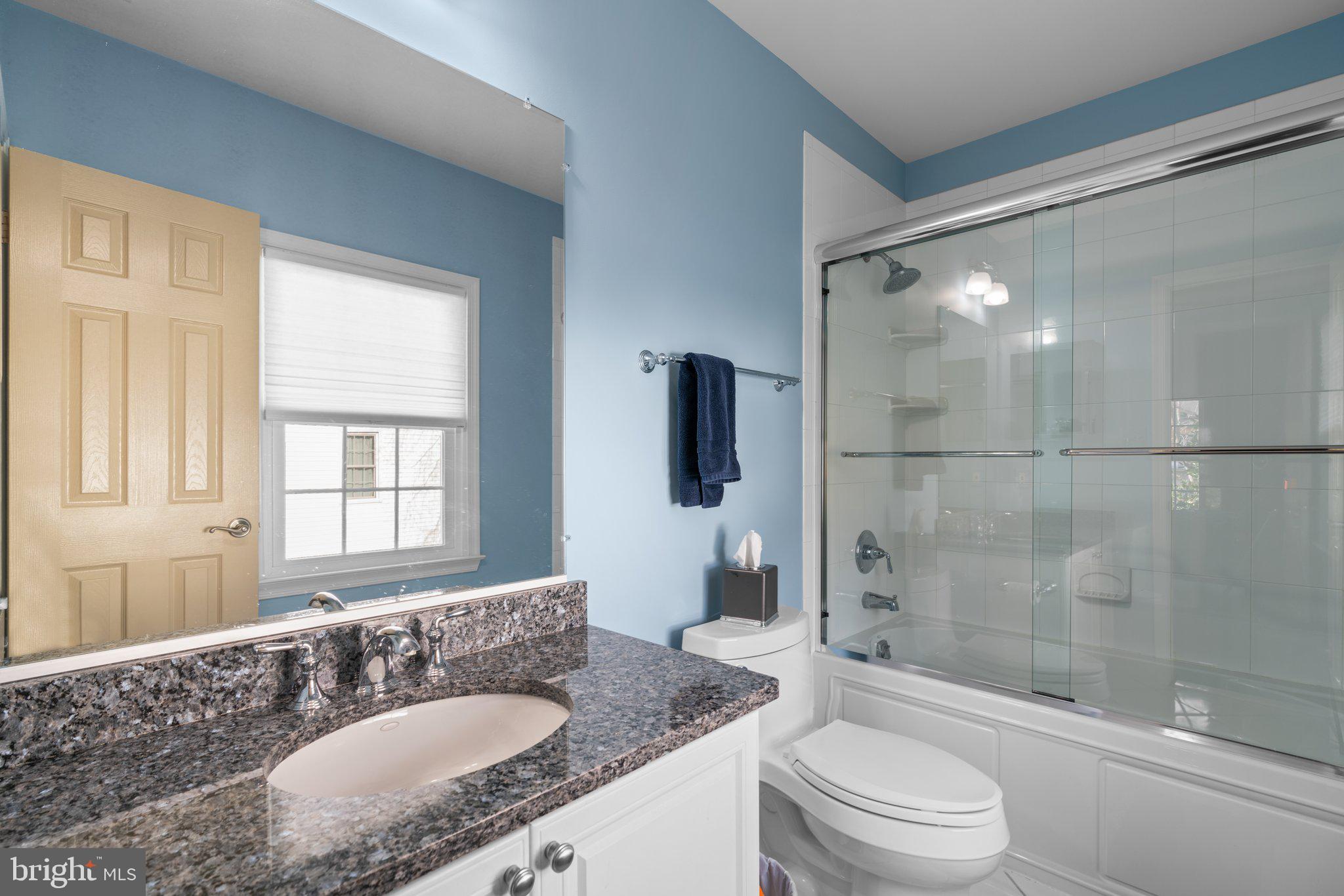 LAKEWOOD ESTATES - Residential