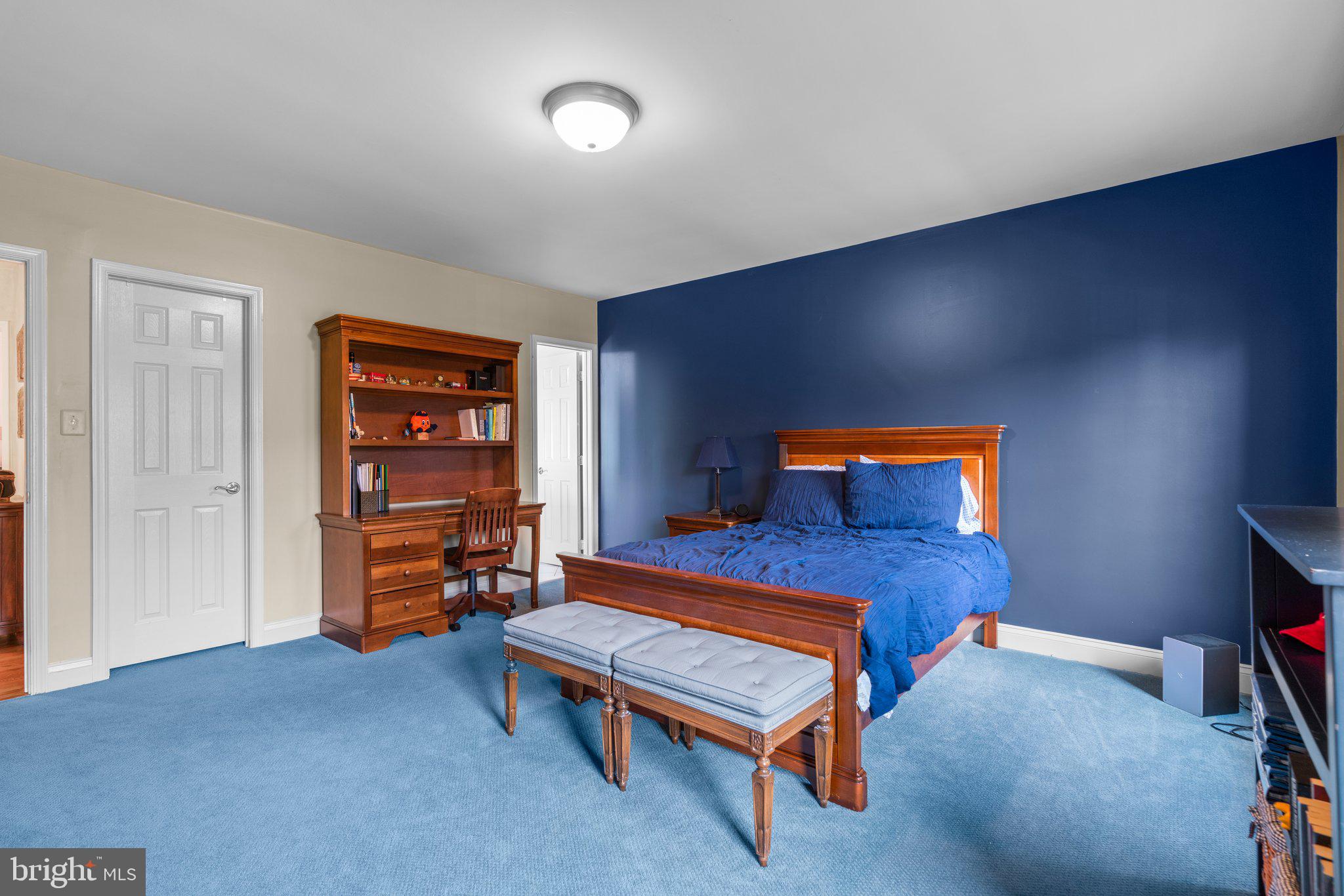 LAKEWOOD ESTATES - Residential