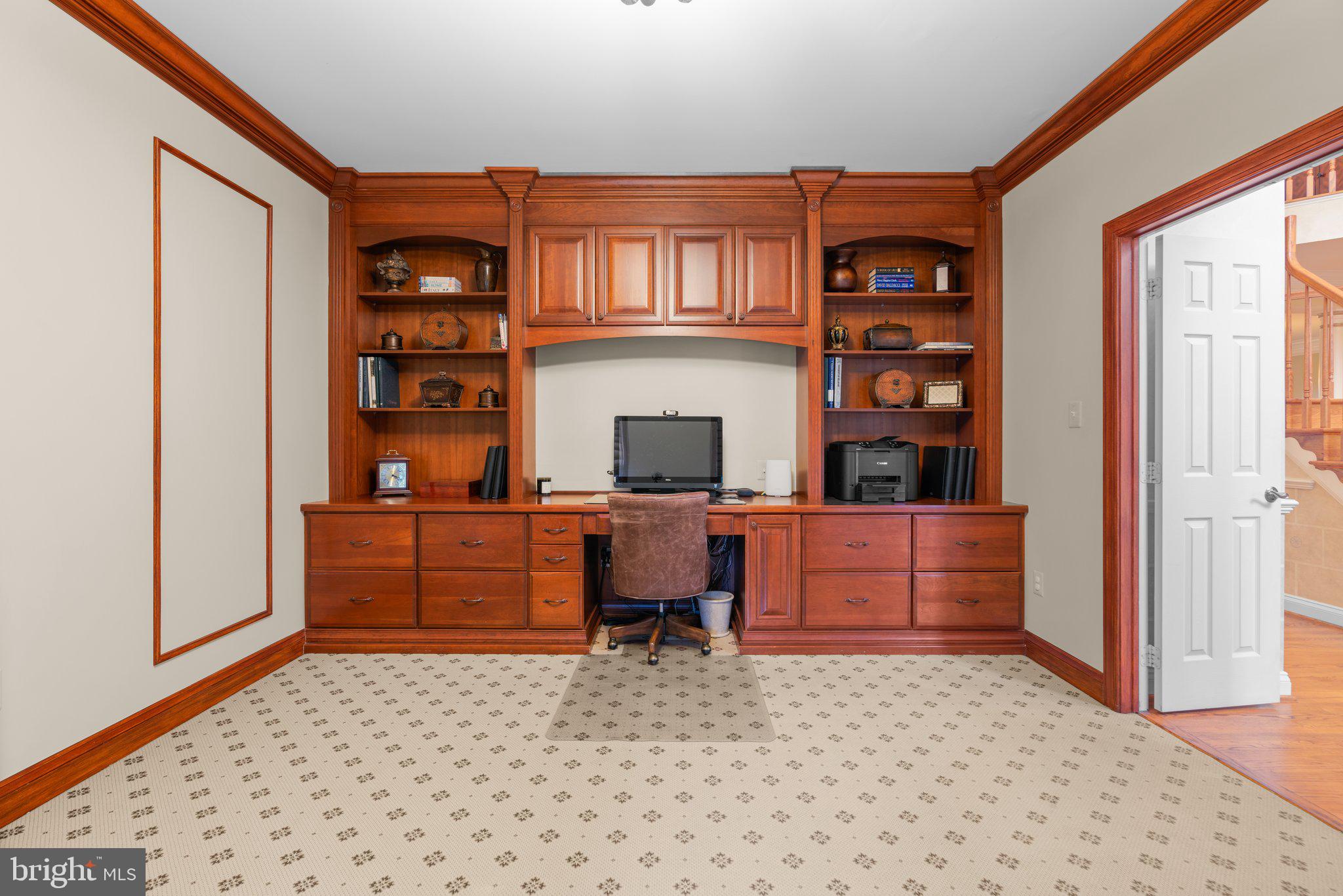 LAKEWOOD ESTATES - Residential