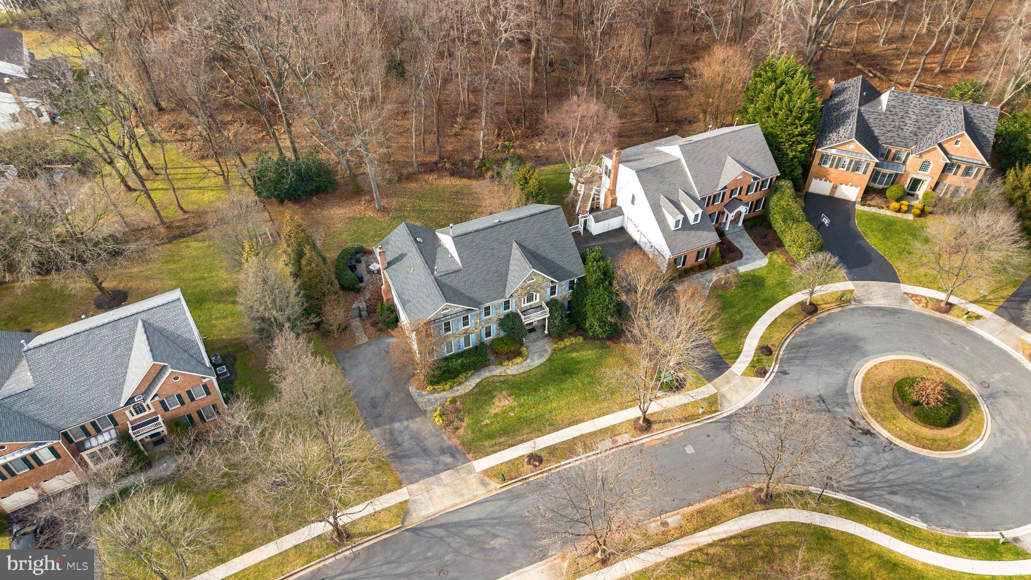 LAKEWOOD ESTATES - Residential