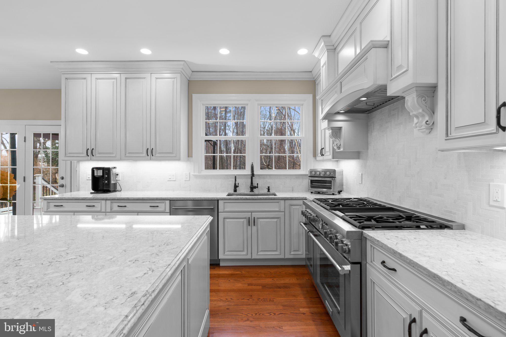 LAKEWOOD ESTATES - Residential