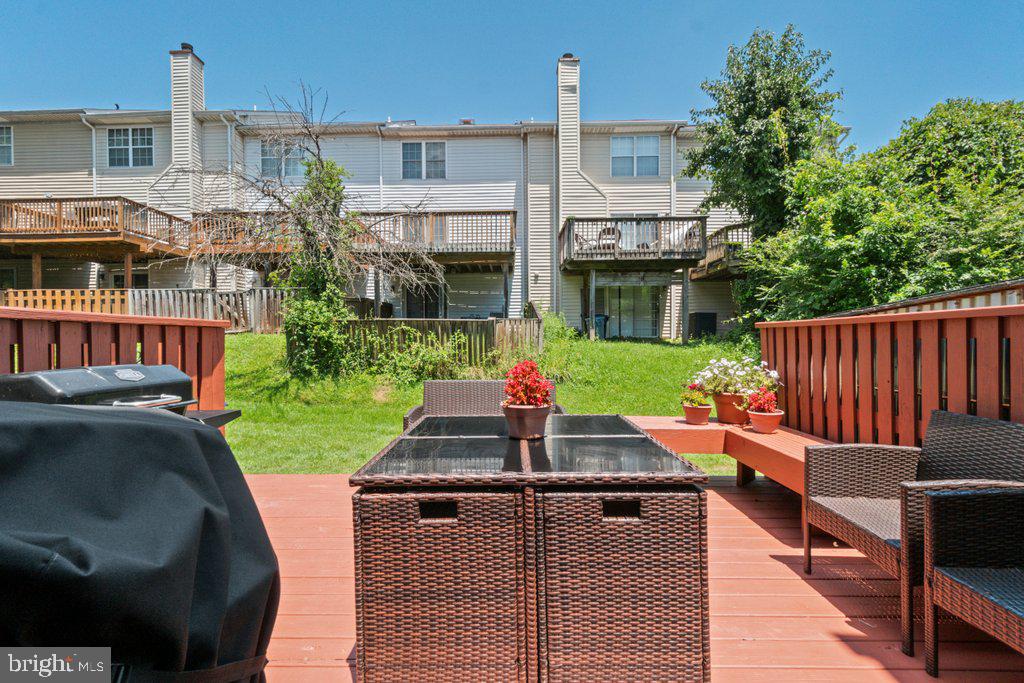 ROLLING CREST - Residential