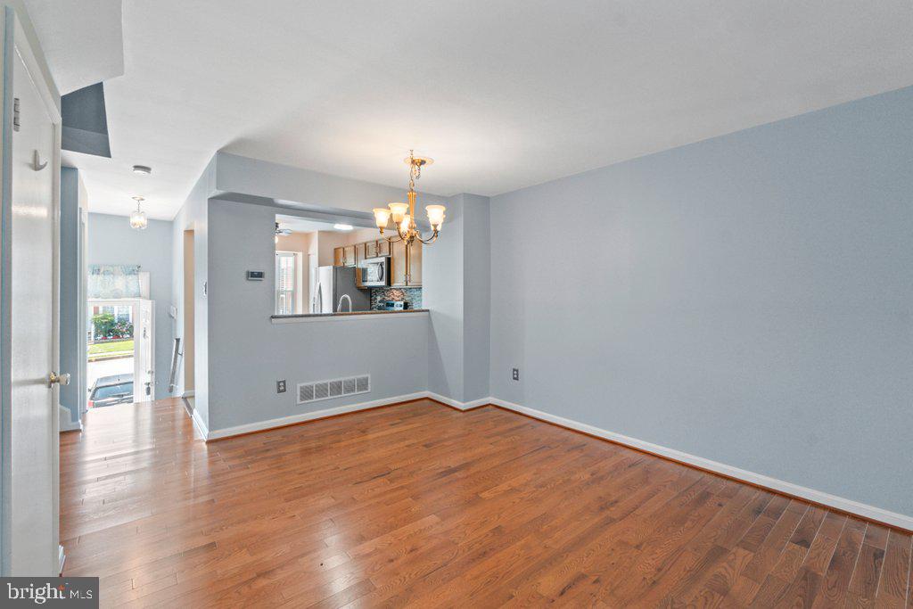 ROLLING CREST - Residential