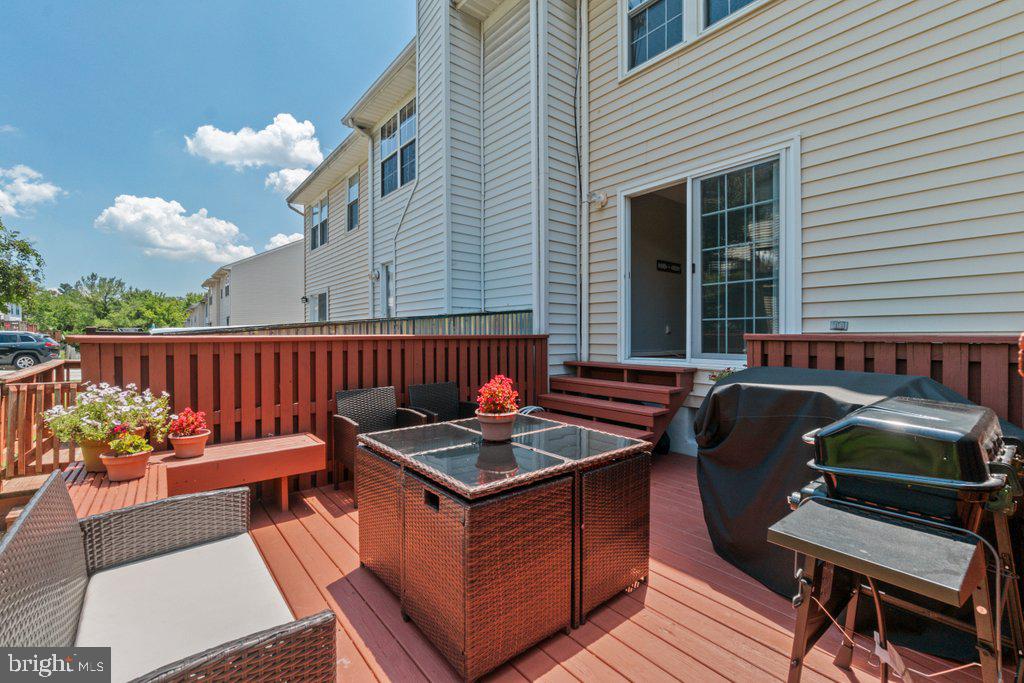 ROLLING CREST - Residential